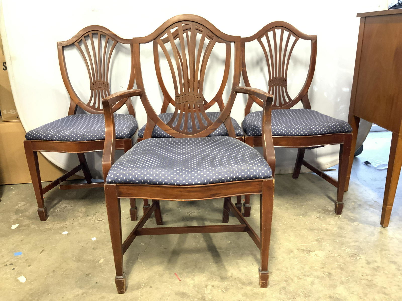 Set 4 Hepplewhite Style Shield Back Dining Chairs (1 of 8)