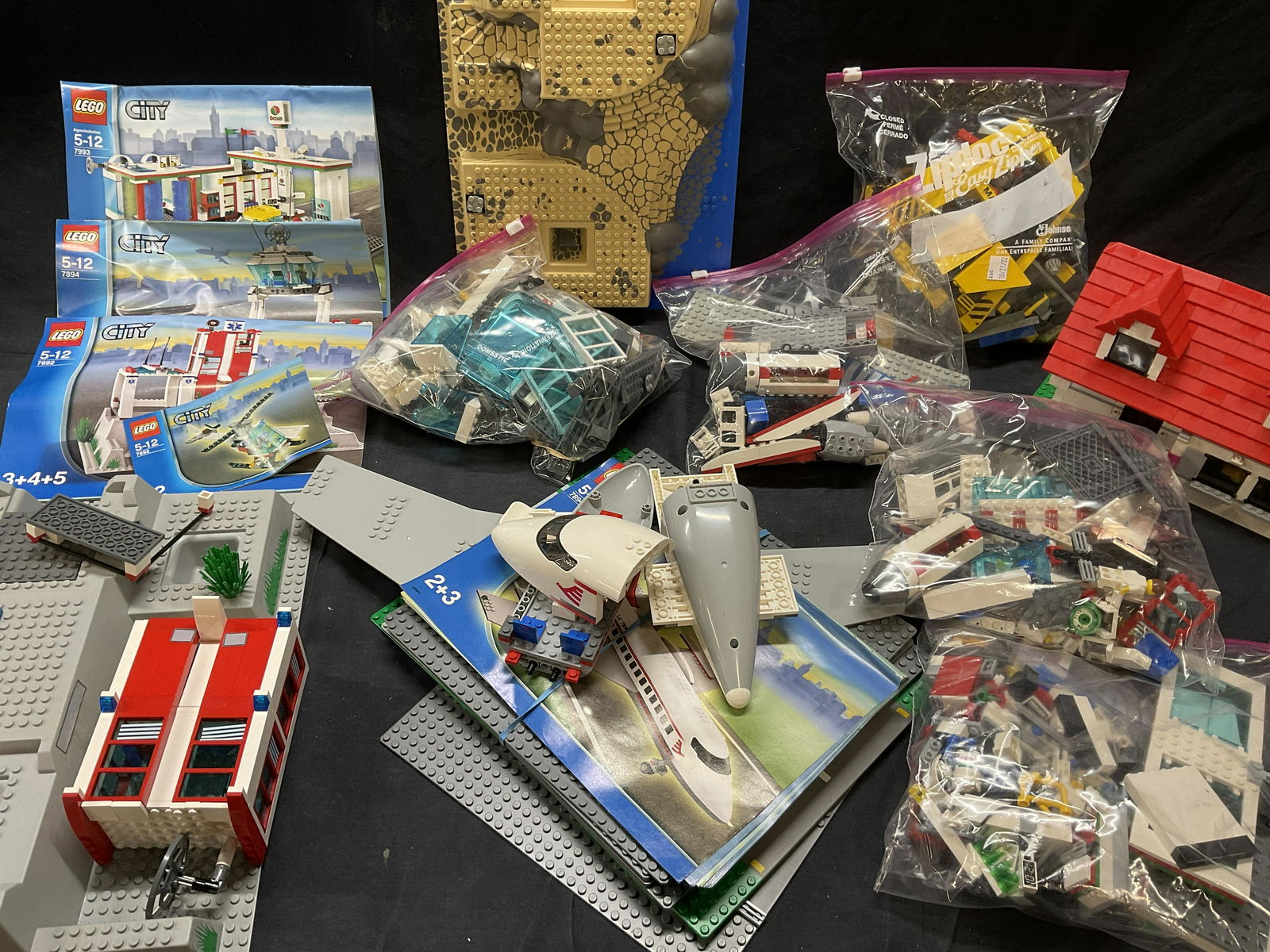 XL Group Lot Legos (1 of 7)