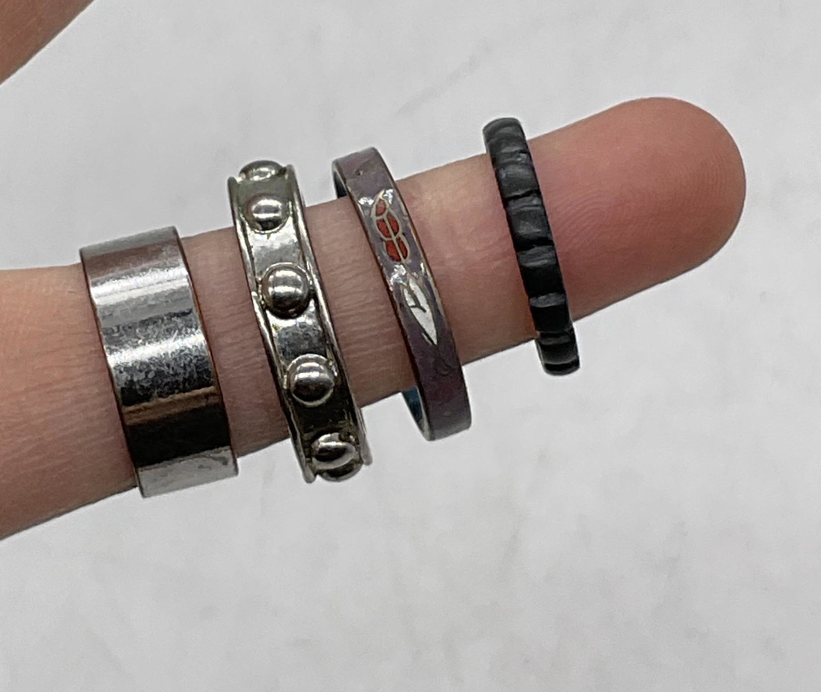 Lot 4 Rings Silver Toned, Enamel & more (1 of 4)