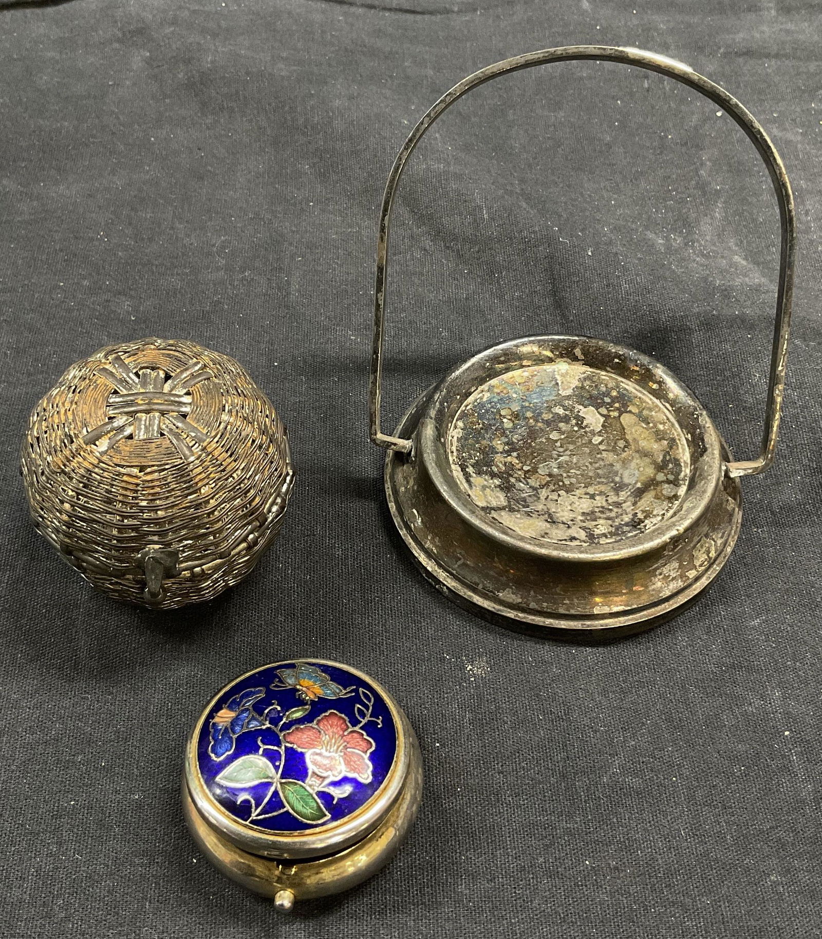 Lot 3 Metal Tabletop Accessories (1 of 3)