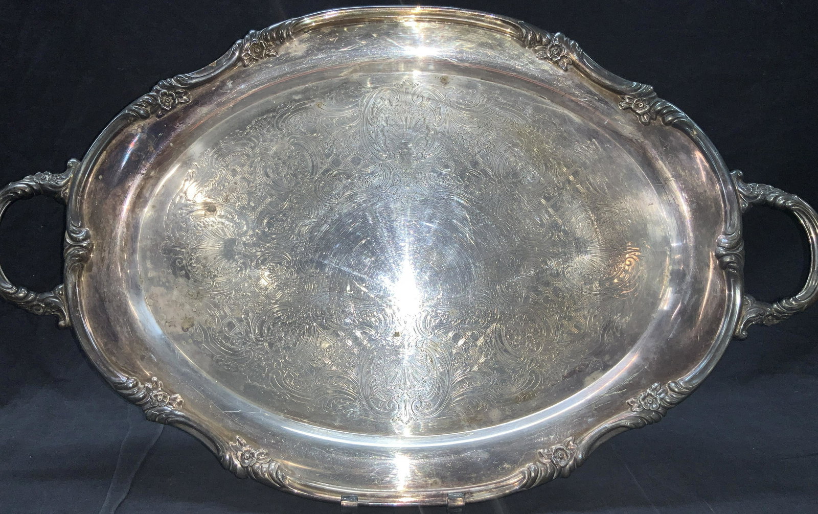 REED & BARTON 27 Inch Silver Plate Platter (1 of 8)