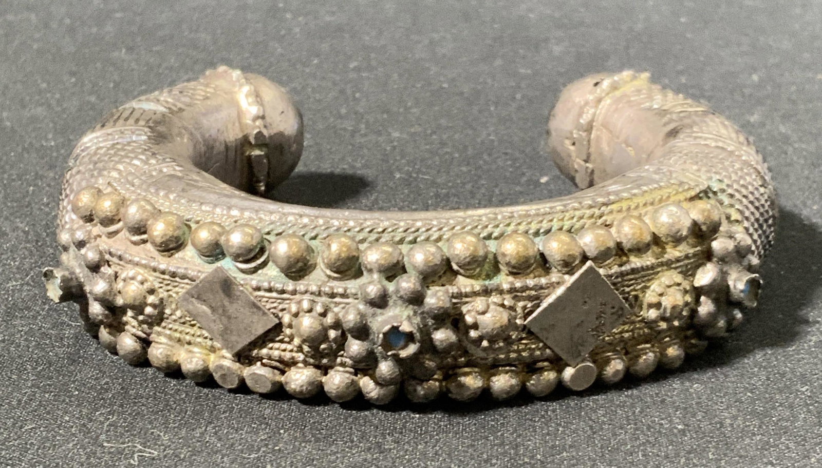 Vintage Chunky Silver Tone Cuff Bracelet (1 of 5)
