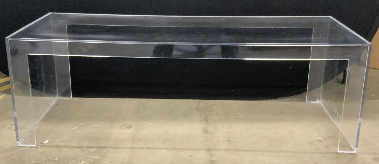 KARTELL Invisible Light Tokujin Yoshioka Table ITALY (1 of 13)