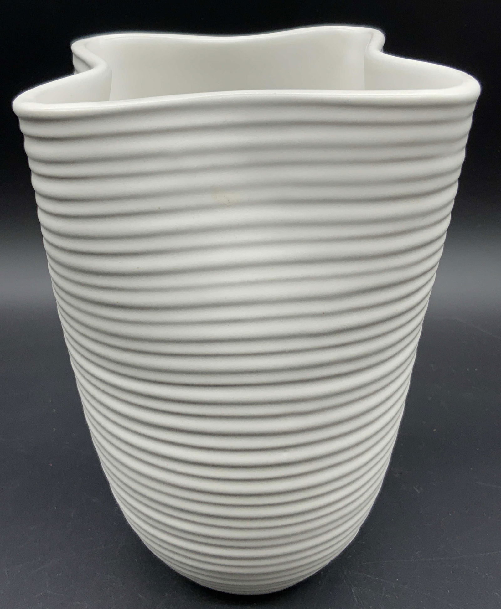 JONATHAN ADLER Signed Handmade Ceramic Vase (1 of 10)