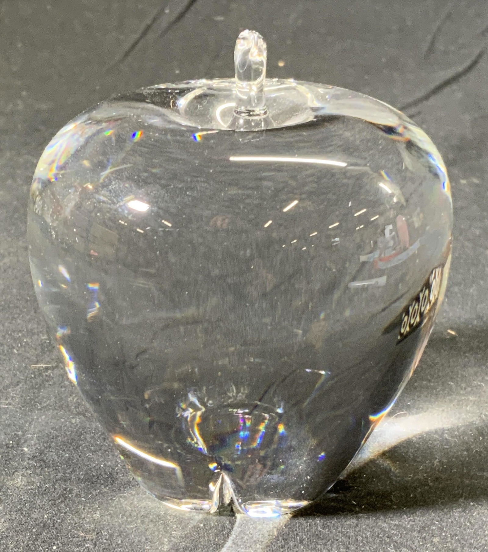 STEUBEN Art Glass Apple Paperweight (1 of 5)