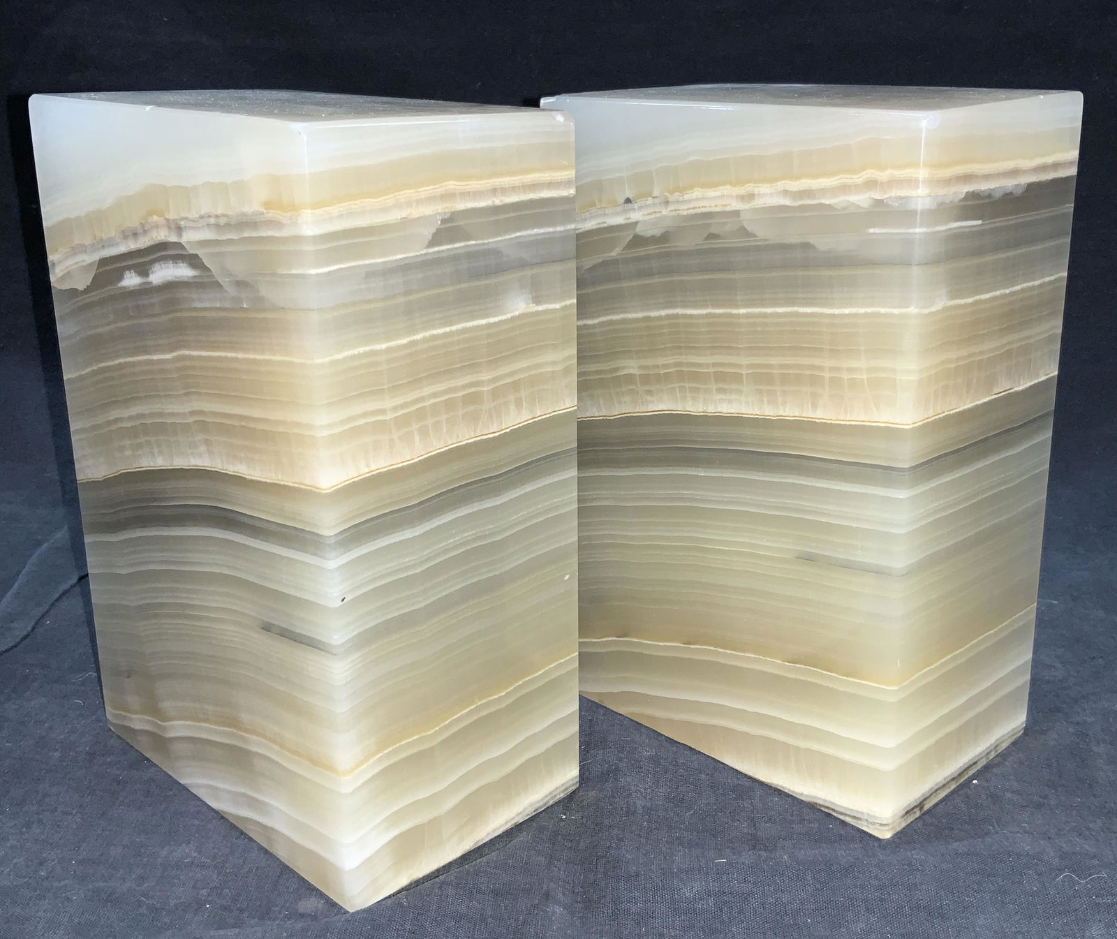 Casa De Onyx Solid Onyx Bookends (1 of 10)