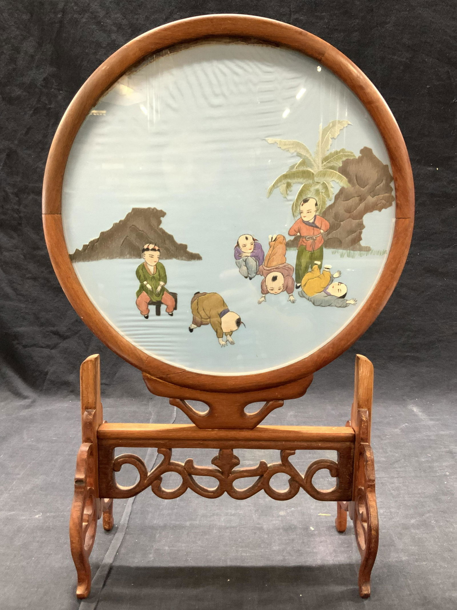 Vintage Chinese Wooden & Silk Table Screen (1 of 9)