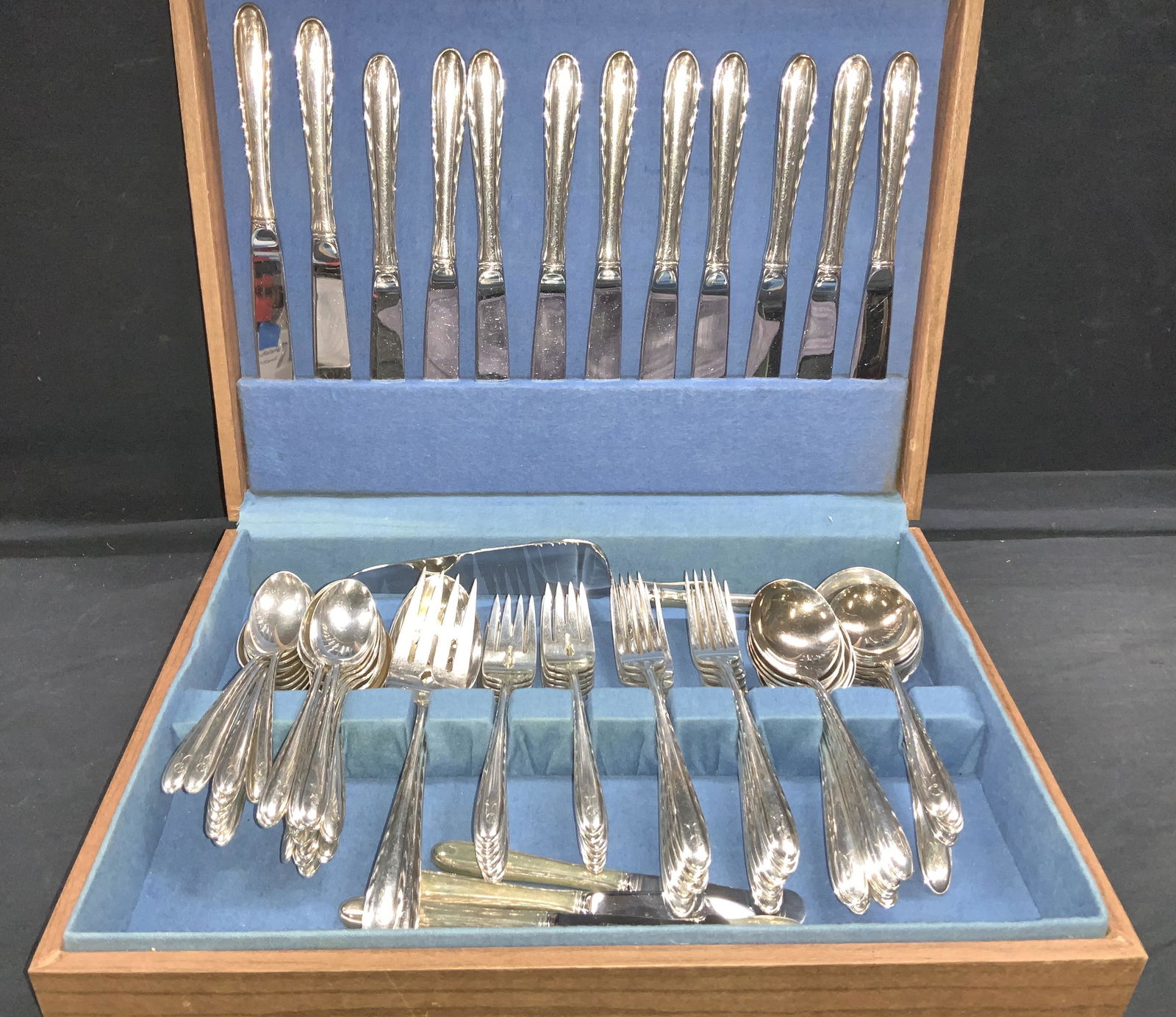 TOWLE STERLING SILVER FLATWARE & Case 87 pcs (1 of 10)