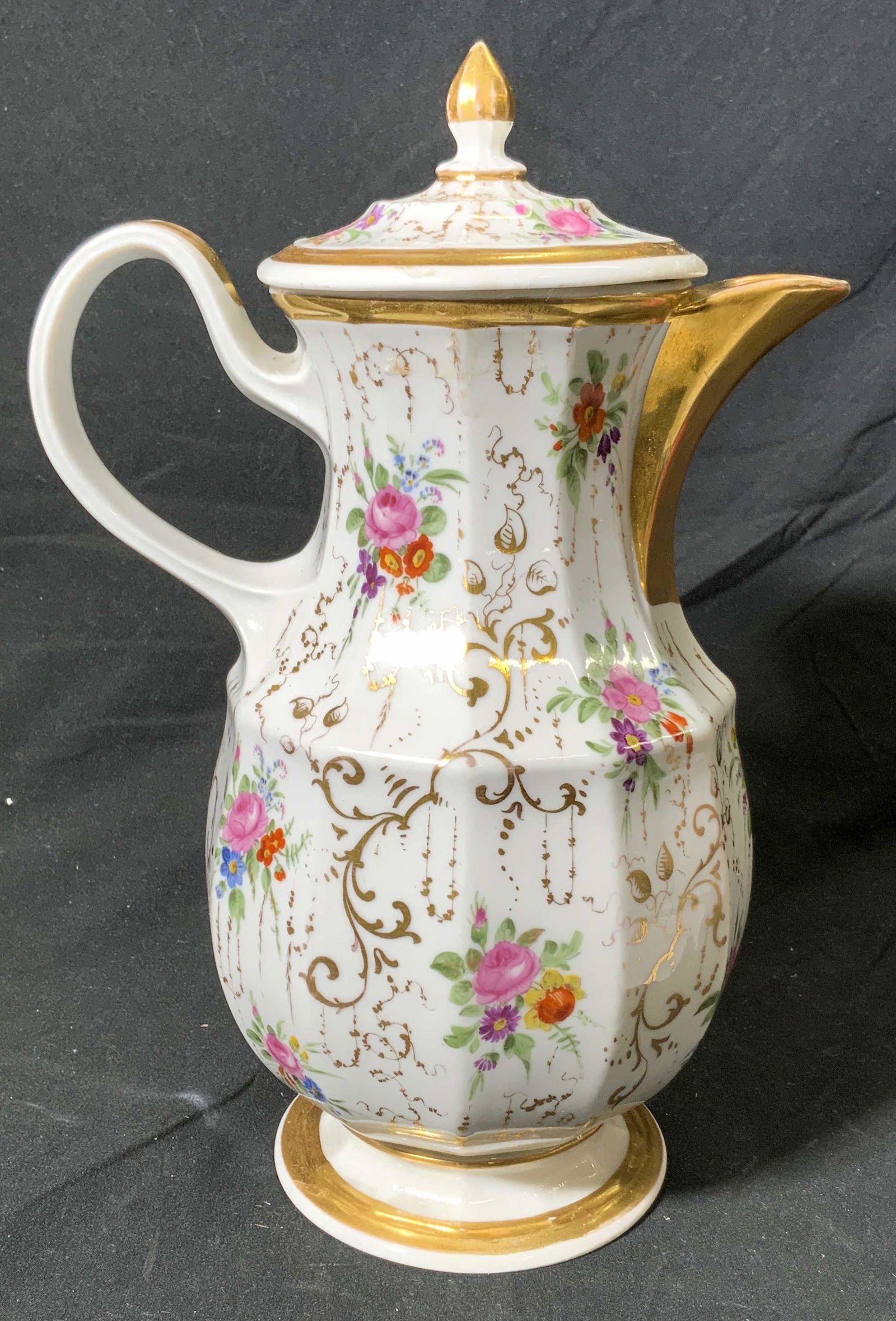 Vtg ROYAL PORCELAIN FACTORY Gilt Teapot: Vintage Royal Porcelain Factory Berlin gilt porcelain teapot with floral decoration. Trademarked to underside KPM. Measures approx. 5 inches diameter and 11 inches tall. Made in Germany. Some surface