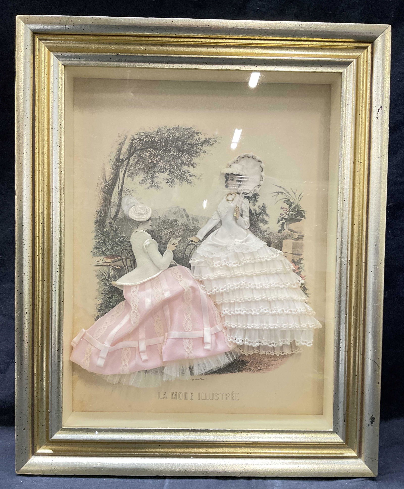 VNTG, La Mode Illustree Litho W 3D Dresses (1 of 5)