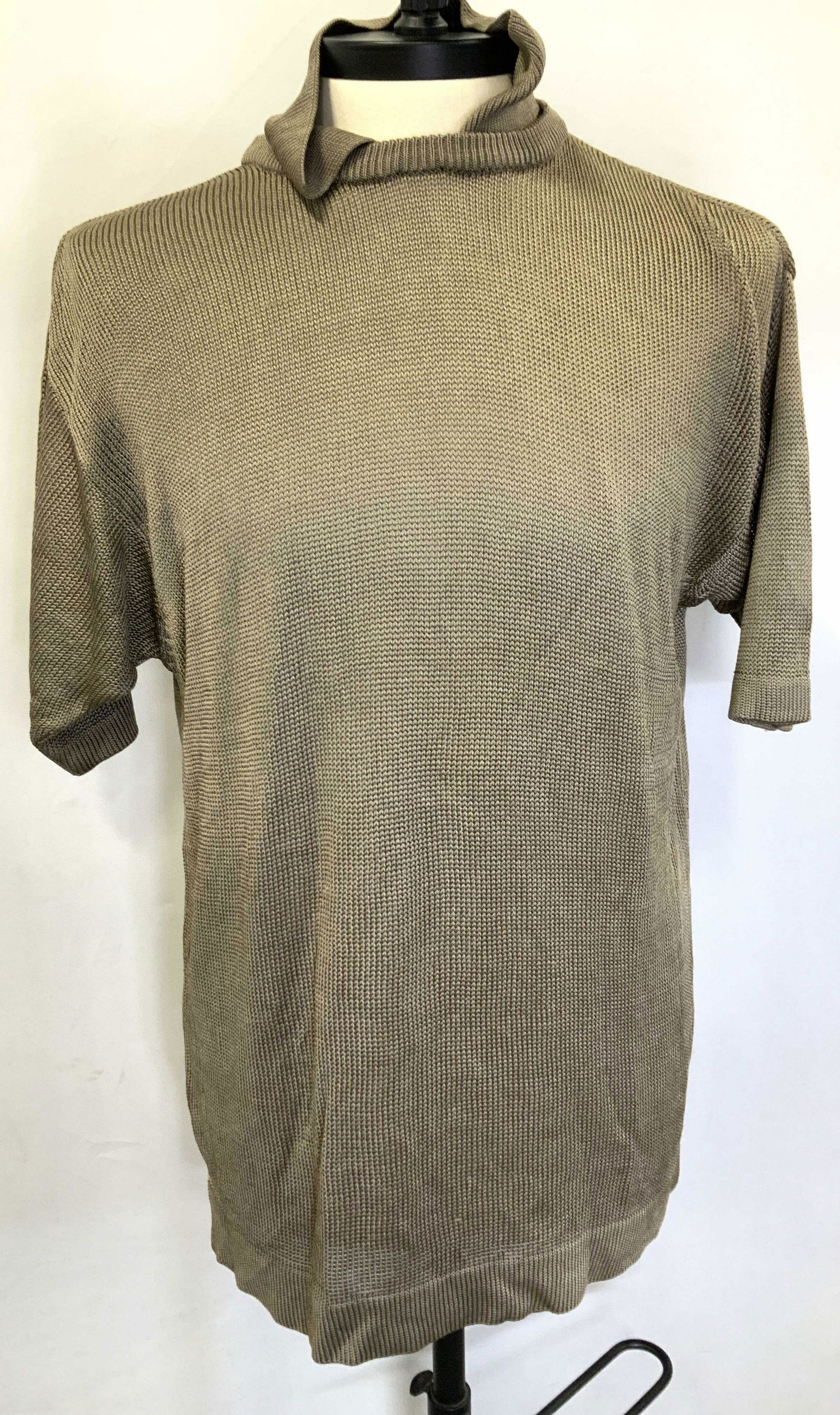 GUCCI SILK KNIT SHORT SLEEVE TOP, Italy (1 of 6)