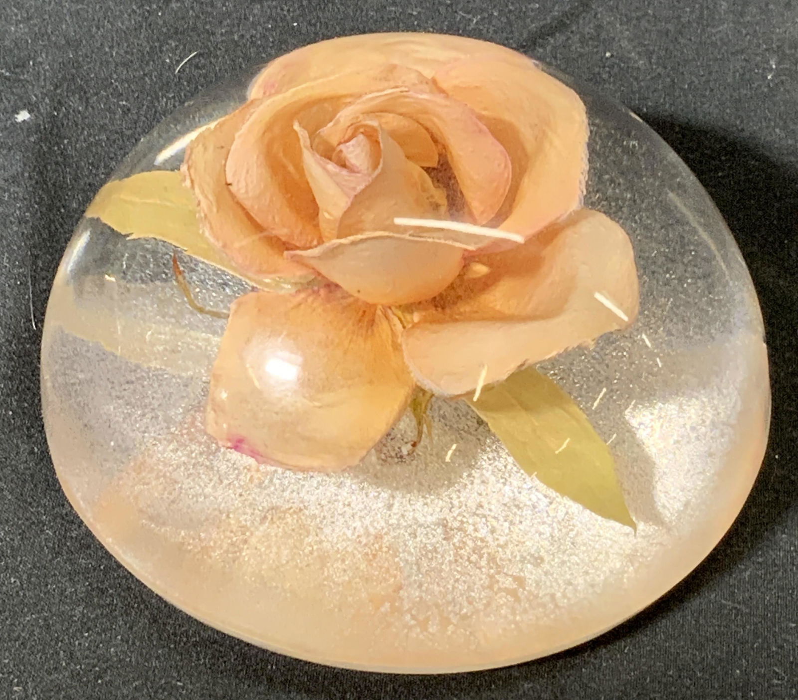 W ROLFE Vintage Rose Lucite Paperweight (1 of 6)