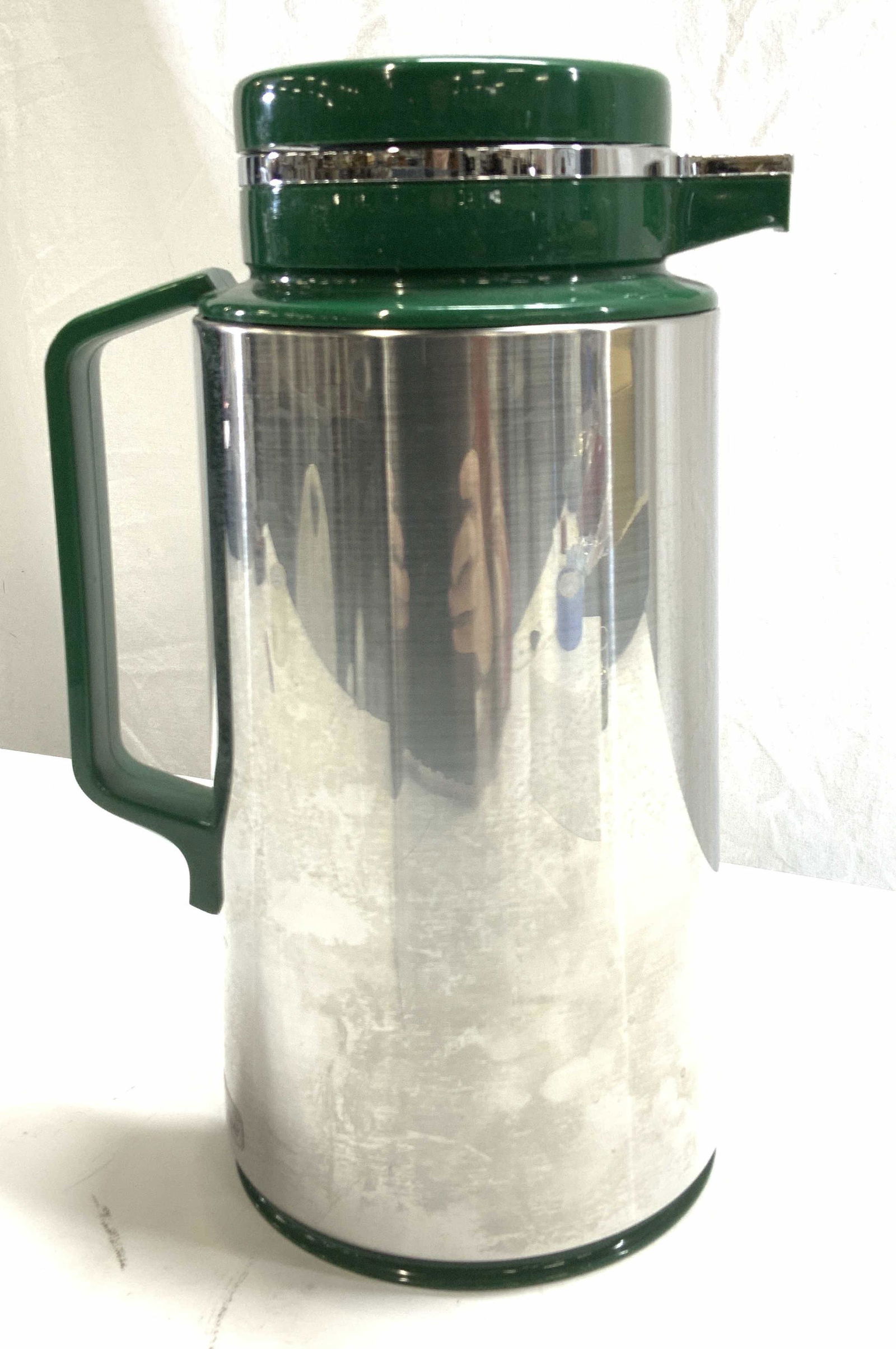 Thermique Hot Water Thermos Dispenser/ Carafe