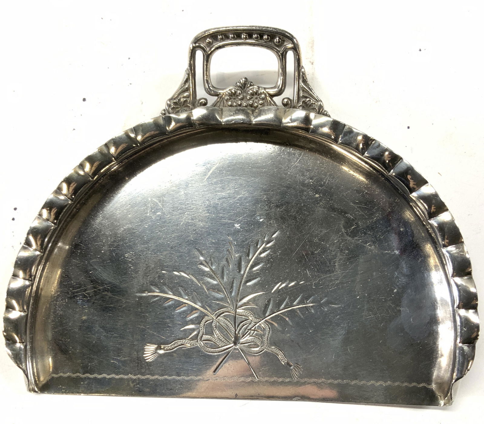 Simpson Silver Plate Table Crumb Dustpan (1 of 5)