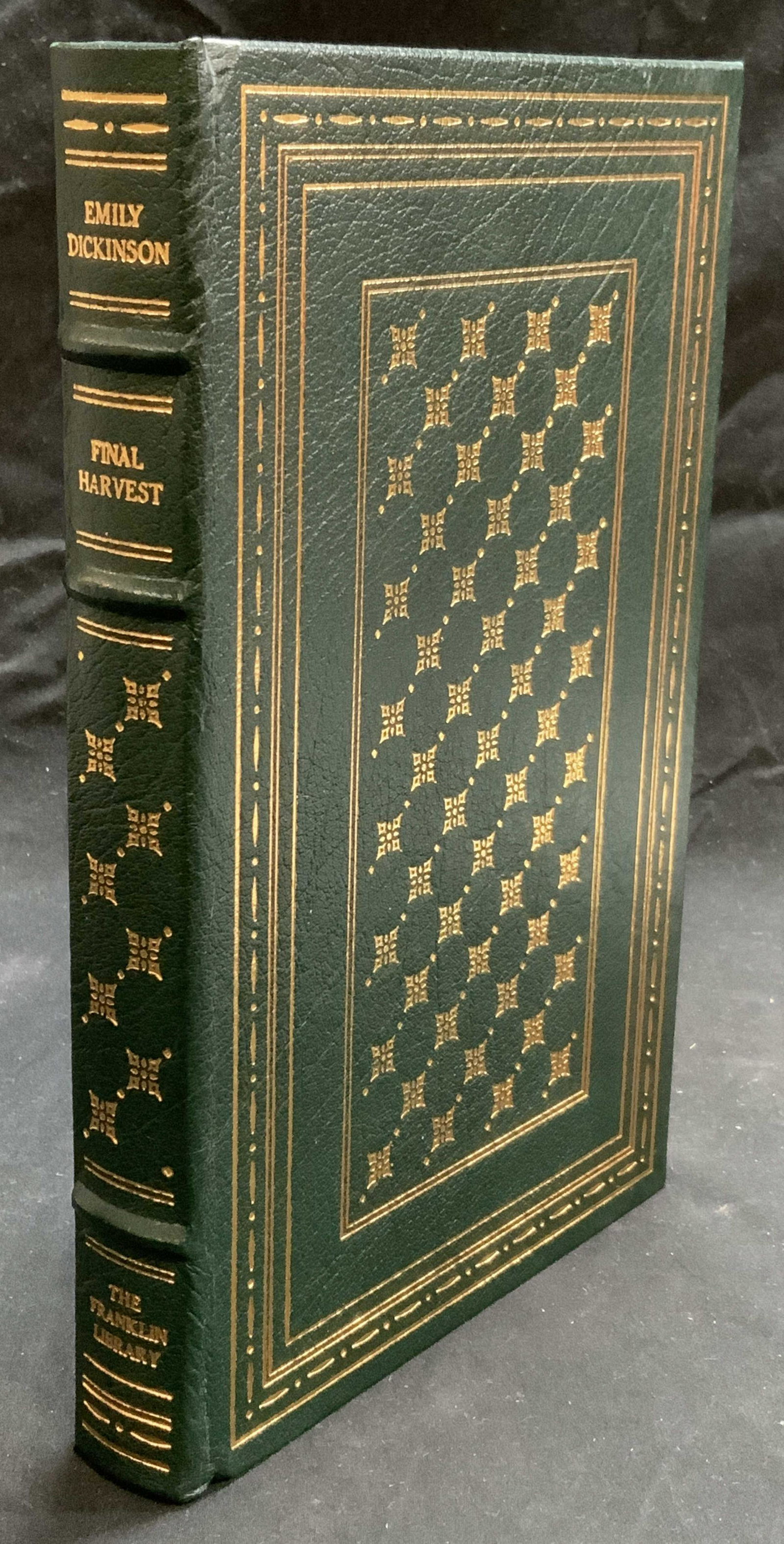 Ltd Ed EMILY DICKINSON Final Harvest, Poetry: Limited edition hardbound in leather with gilt decoration copy of Final Harvest, poems of Emily Dickinson. Selected and introduced by Thomas H. Johnson. Published by The Franklin Library, 1984. In goo