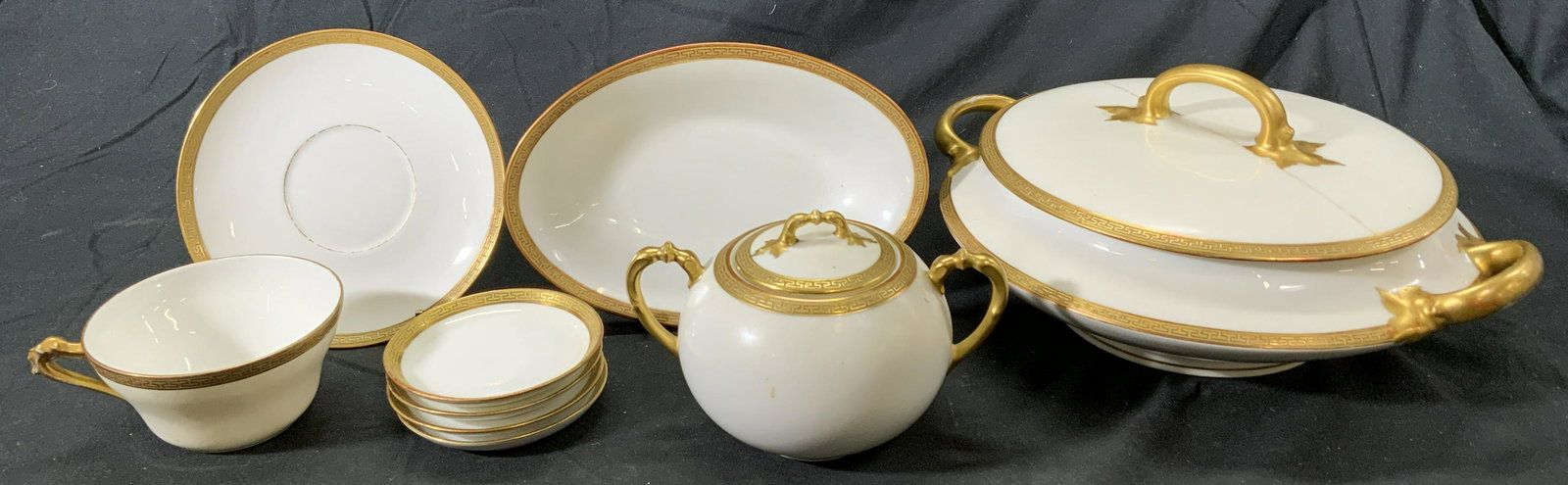 Set 9 LIMOGES Old Abbey Gilt Porcelain Tableware (1 of 9)