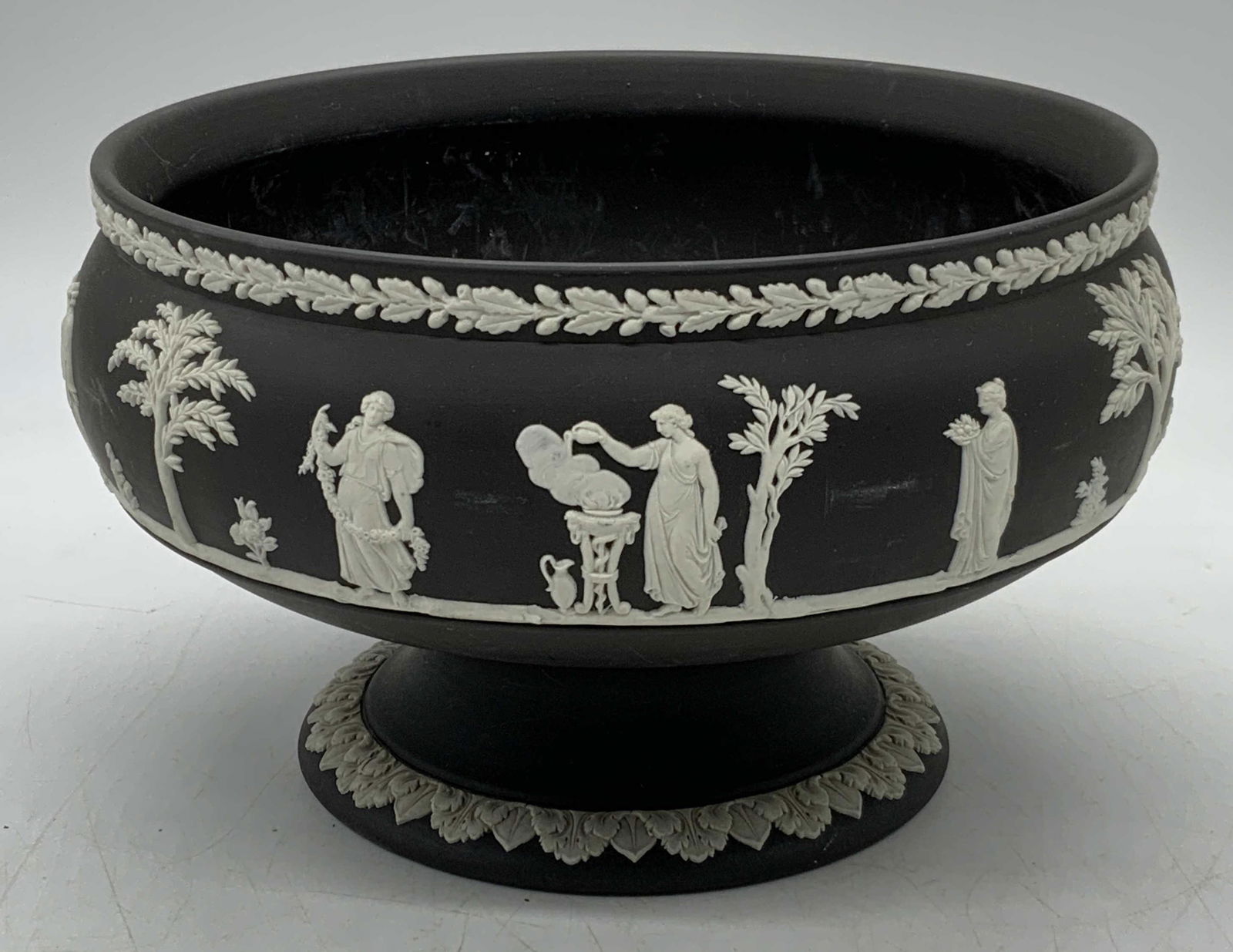 Vtg WEDGWOOD Black Basalt Footed Bowl England (1 of 5)
