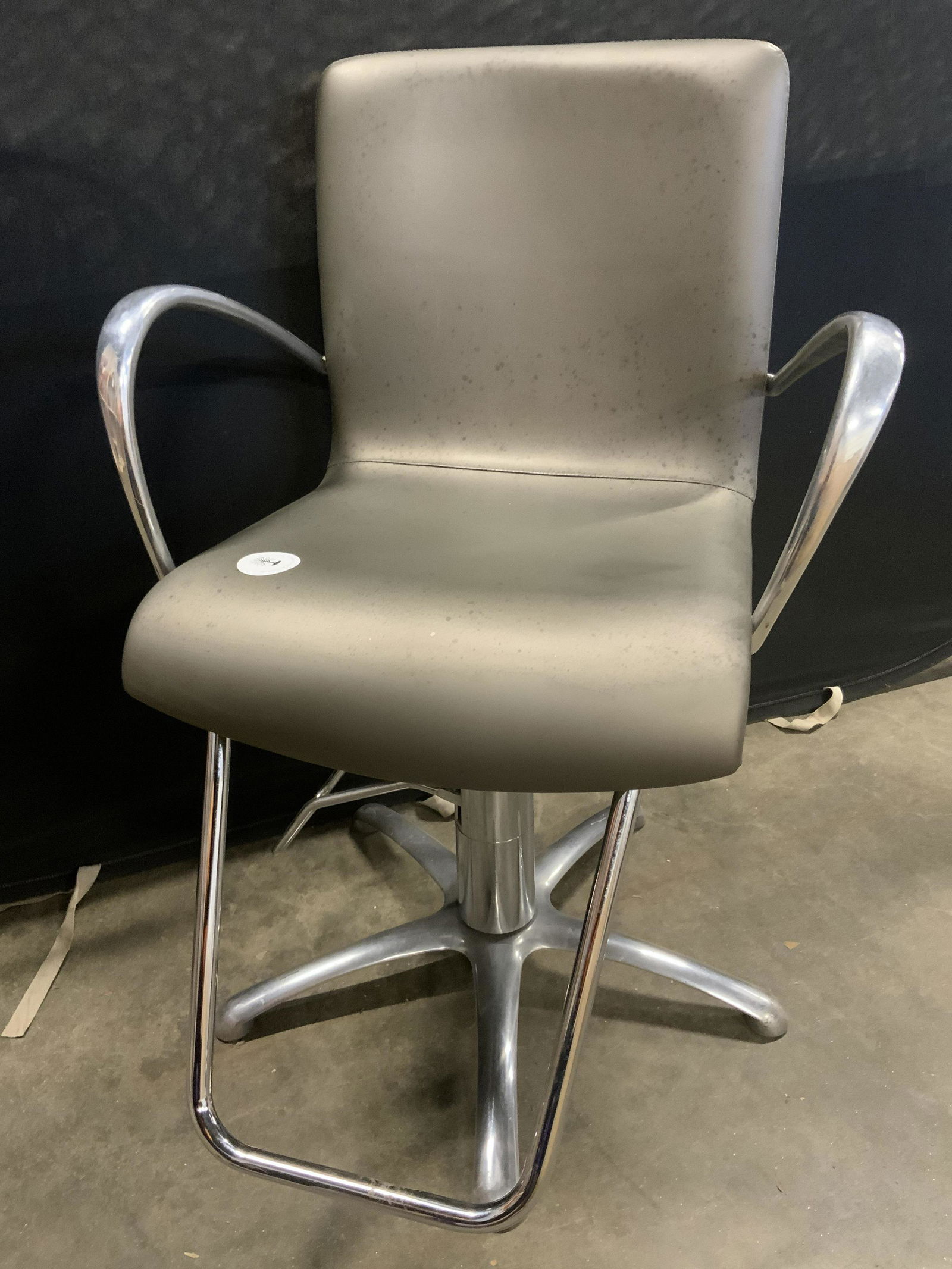 Martha Stewares TV Studio Chair (1 of 17)