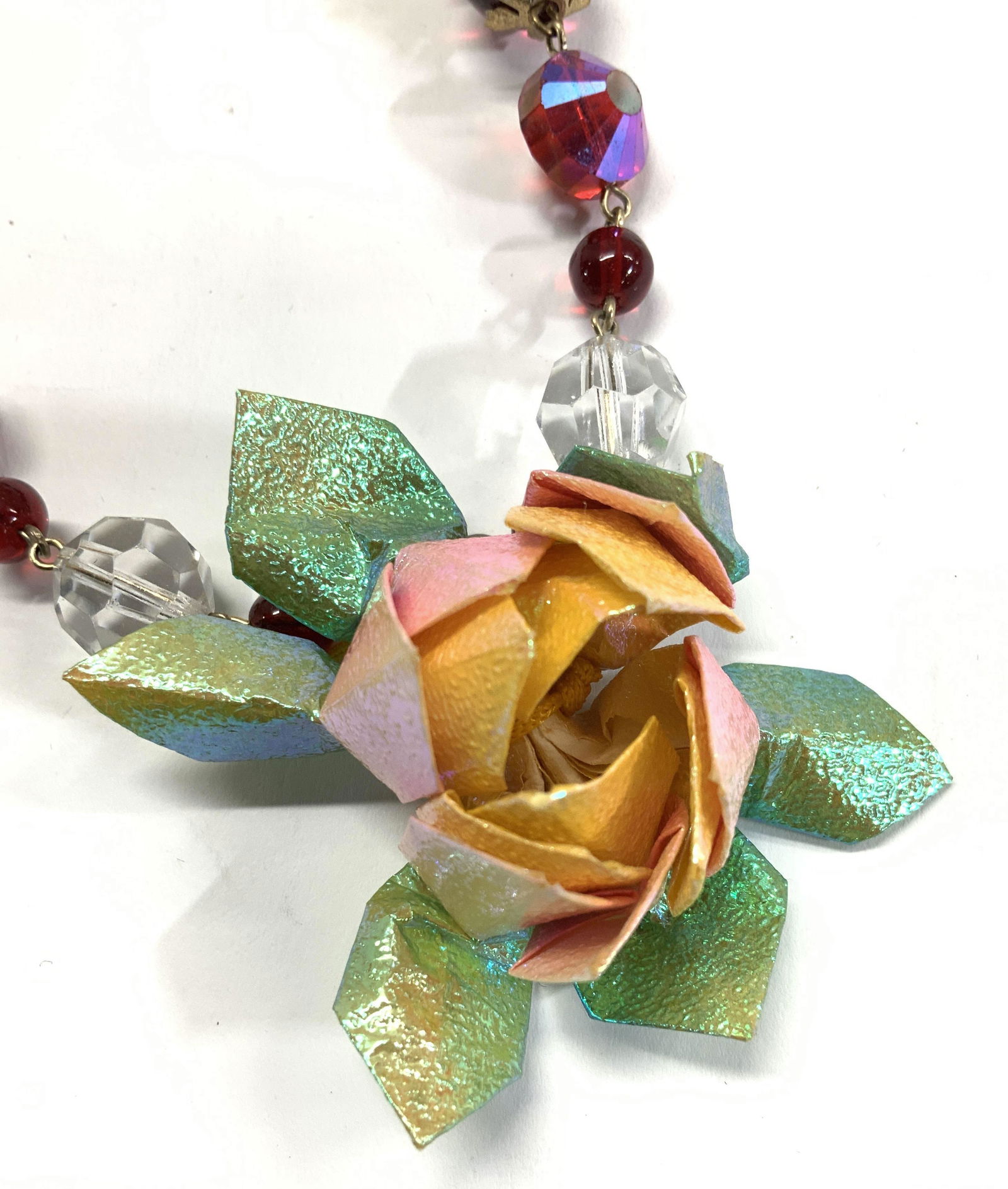 Arts and Crafts Aurora Borealis Bead Necklace (1 of 6)