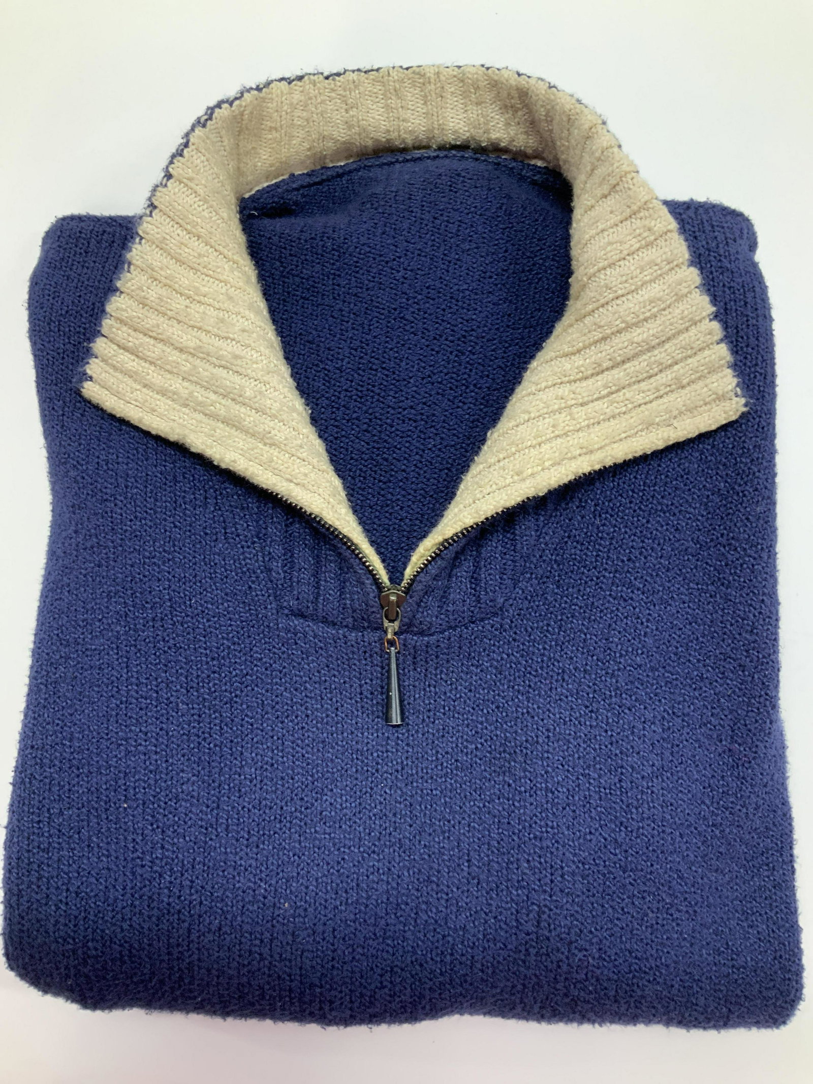 Avon Celli Italian Designer Cotton Sweater, XL: Mens Size XL 100s cotton navy blue sweater with zipper neck collar. Soft hand knit. 30 in long. Up cycle unisex wear. Signed Avon Celli on zipper. Sweater, Knitwear, casual wear, Navy blue cotton swea