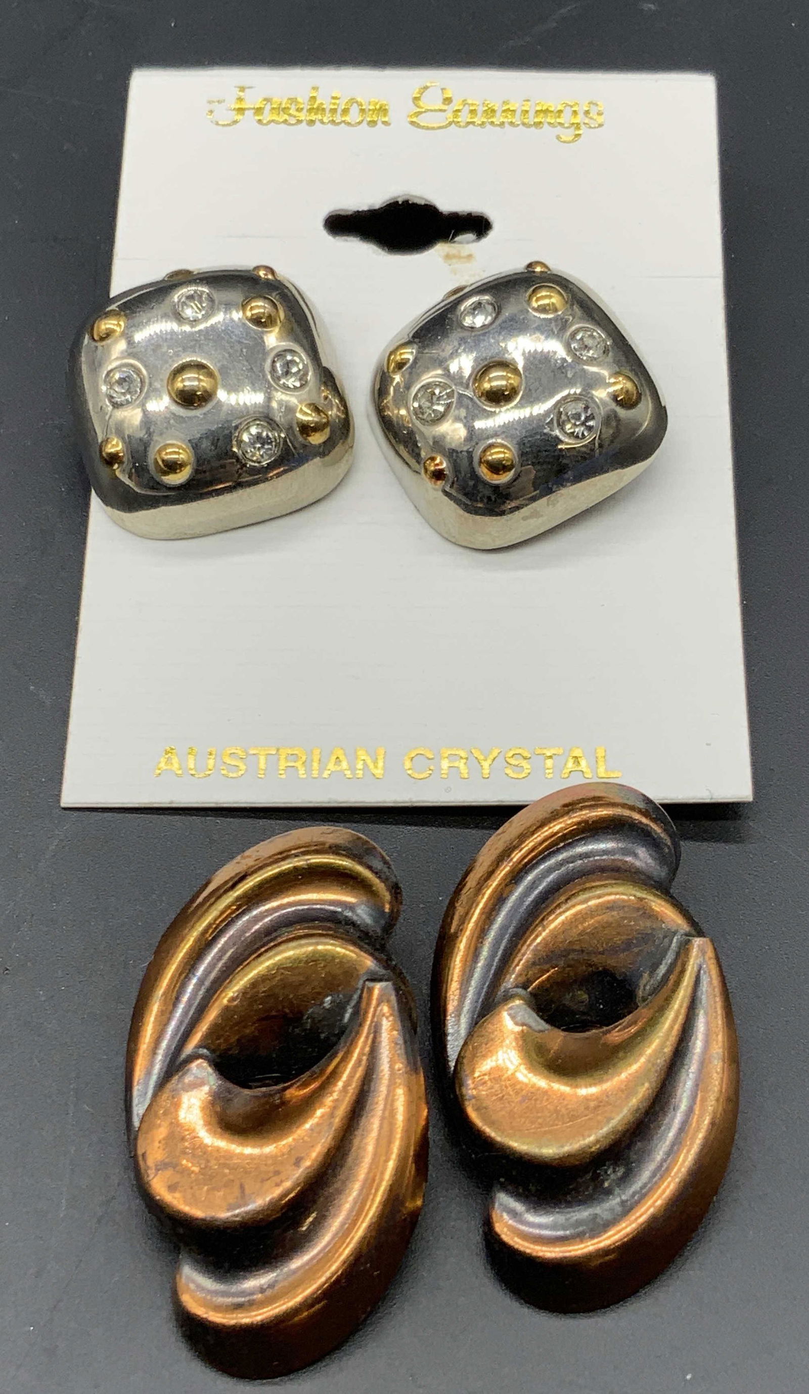 Lot 2 Vintage Geometric Form Clip & Post Earrings (1 of 10)