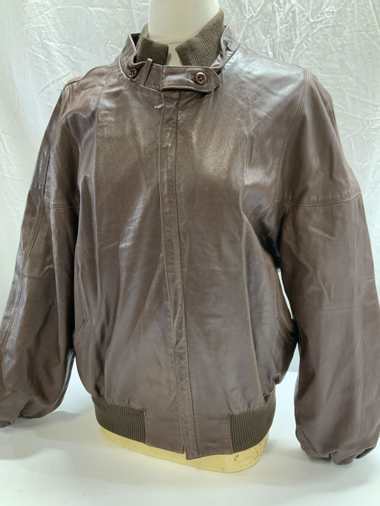 BALLY BROWN LEATHER BOMBER STYLE JACKET (1 of 8)