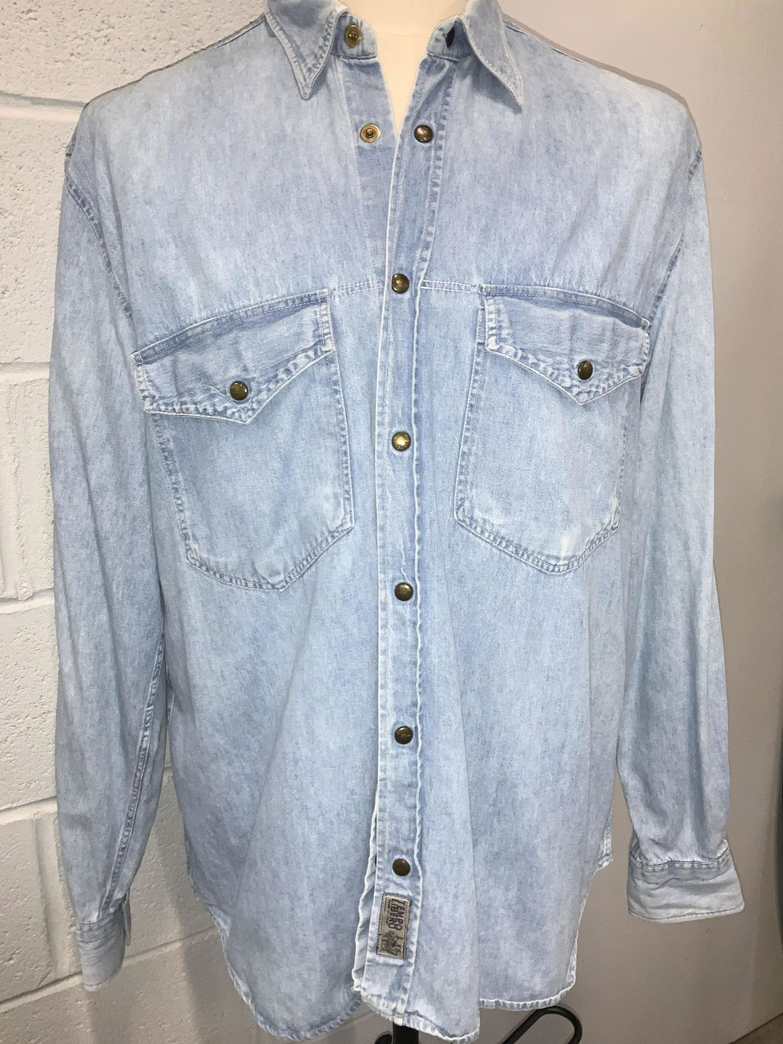 Tempo Liberty Light Wash Denim Shirt, Italy (1 of 7)