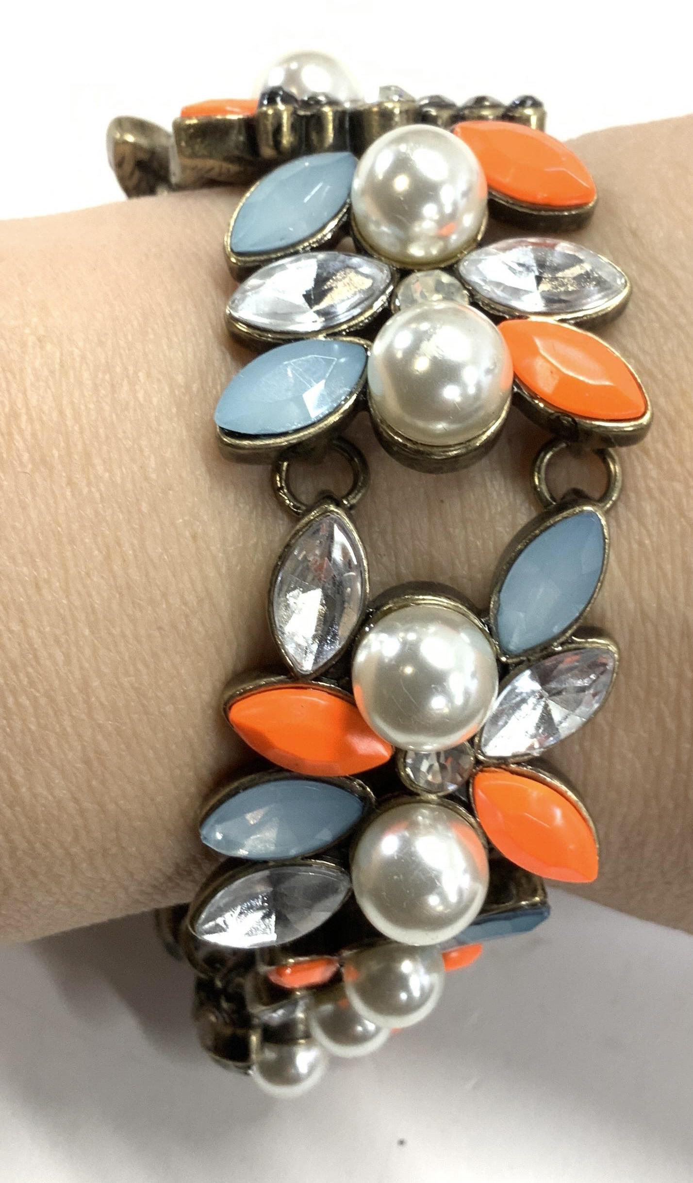 Chunky Mid Century Style Bracelet (1 of 5)
