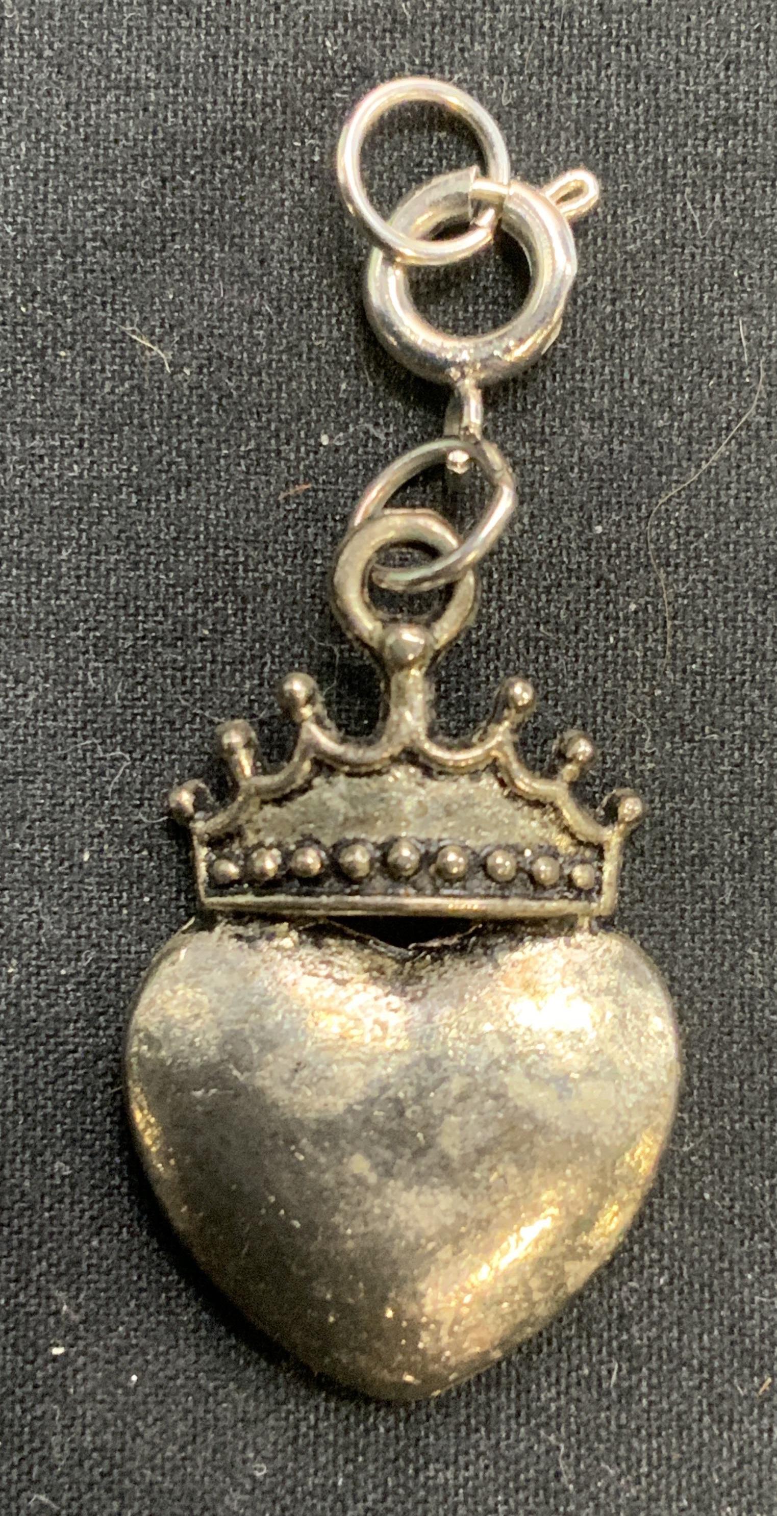 Vintage Silver Tone Heart & Crown Pendant (1 of 4)