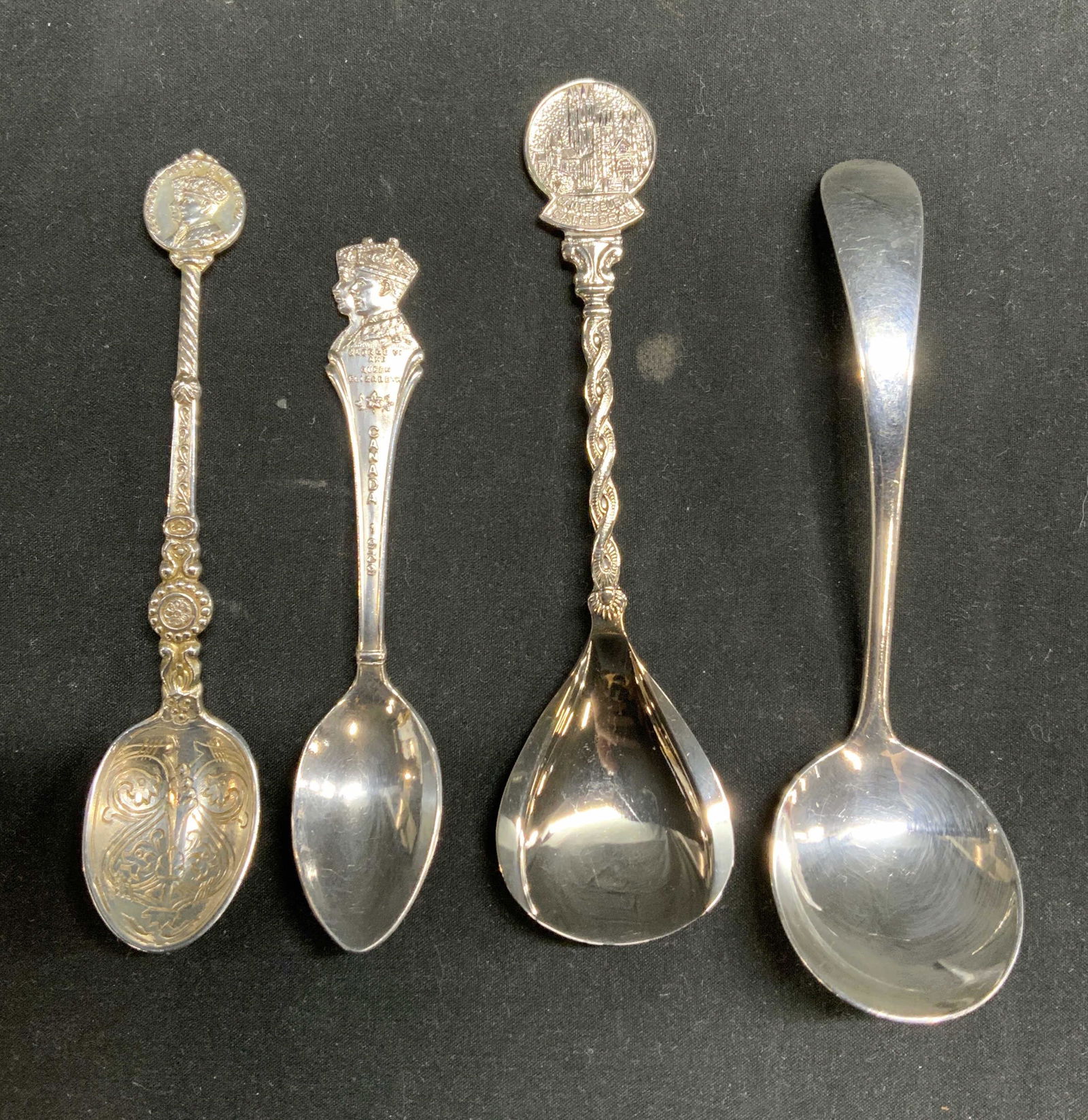 スターリングシルバーアノインティングスプーン1937 Coronation Sterling Silver 1937 Coronation Spoon Anointing Spoon