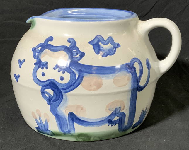 MA HADLEY Stoneware Cow Motif Pitcher (0002) on Feb 08, 2023 The