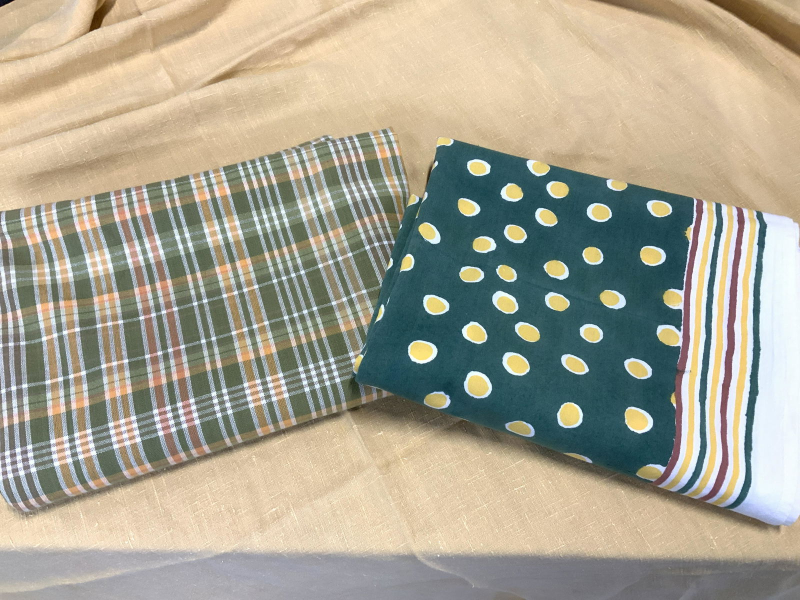 Grp 3 Vintage Cotton Tablecloths (1 of 7)