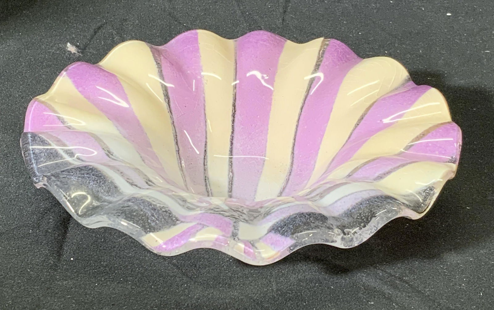 Vintage Art Glass Seashell Dish (1 of 4)