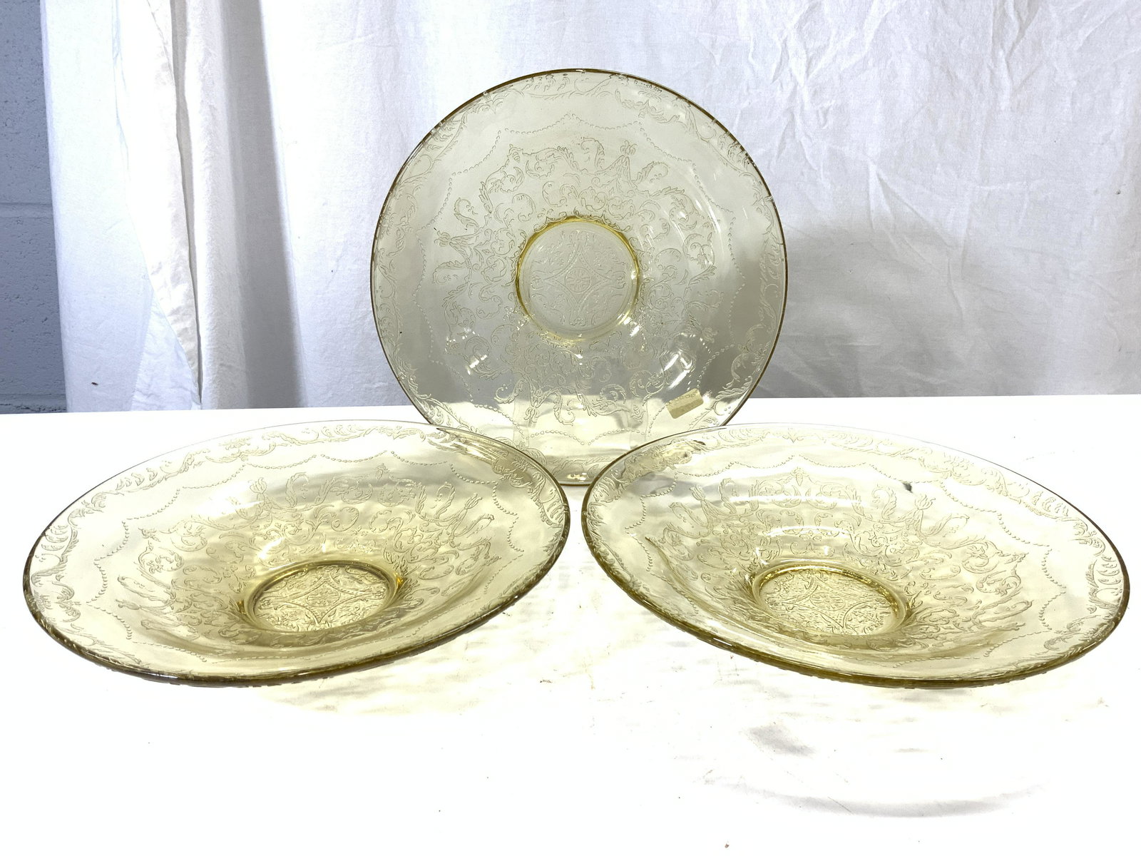 Set 3 Depression Glass Bowls Gold Toned (1 of 7)