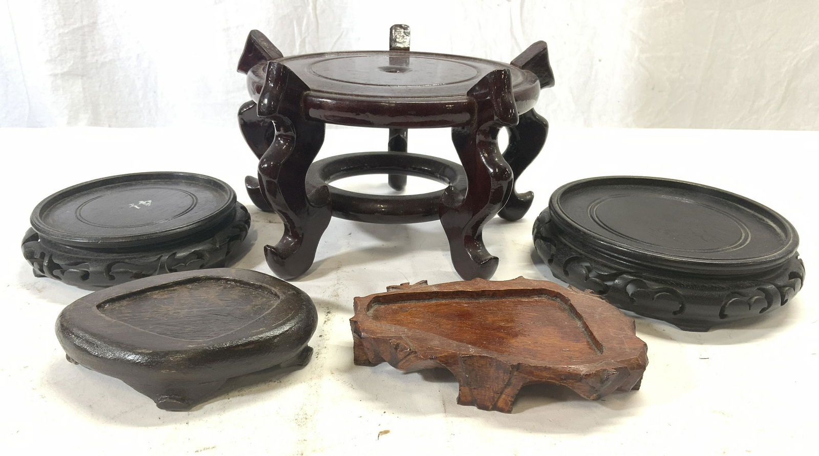 Lot 5 Vintage Assorted Wooden Pedestals (1 of 7)