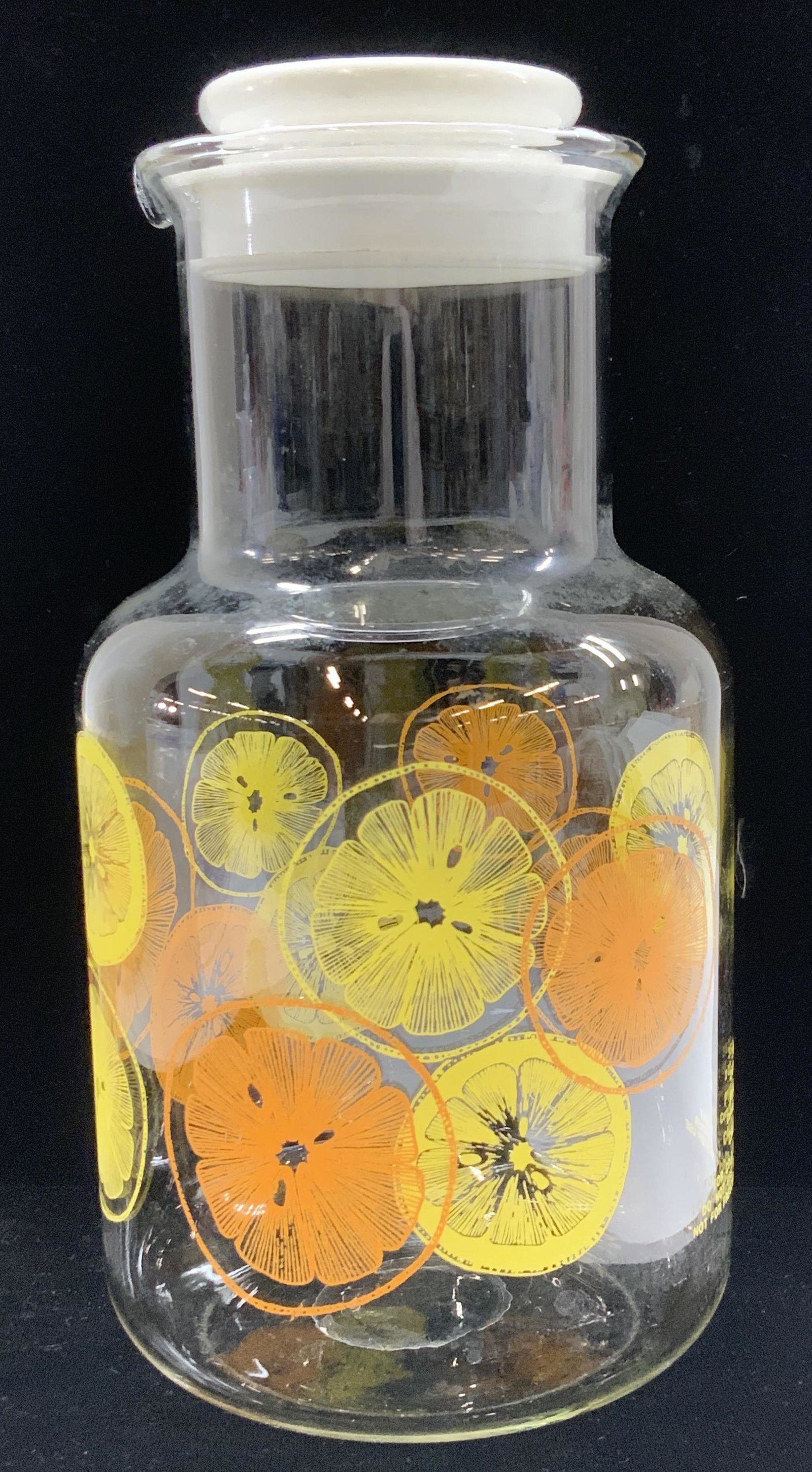 PYREX 2 Qt Vtg Orange Juice Carafe (1 of 6)