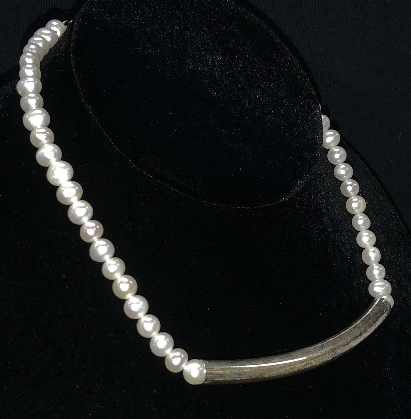 CAROLEE Sgn Sterling & Pearl Choker Necklace: Vintage Luxury Carolee Cultured Pearl and sterling silver choker necklace, 10-13 in. Signed 925 in clasp and on heart charm, signed Carolee. Lustrous white cultured pearls, carefully matched in shape 