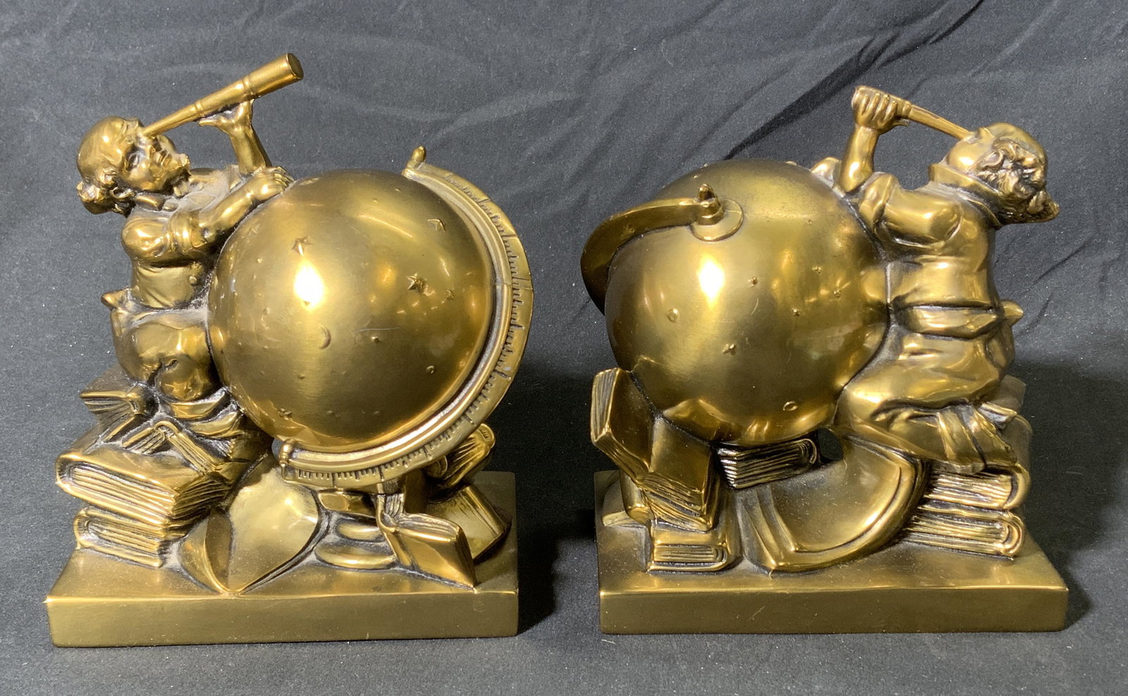 JENNINGS BROTHERS Brass Astronomer Bookends (1 of 7)