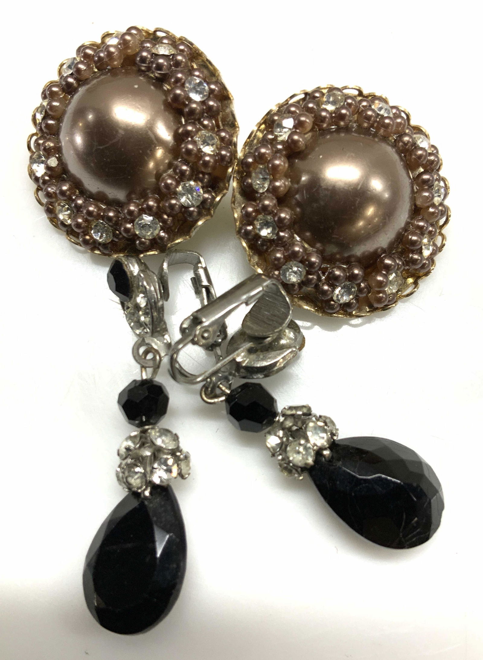 2 Pair Vtg Clip On Rhinestone Earrings (1 of 6)