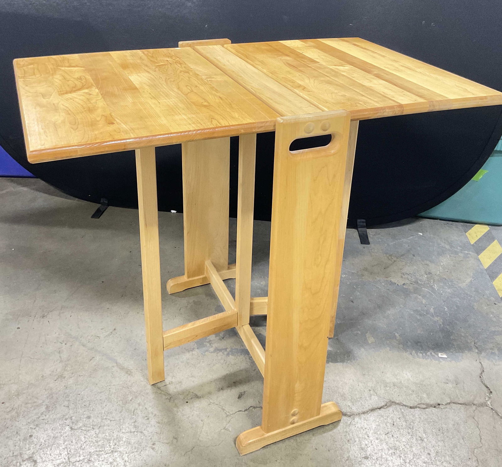 Catskill Craftsmen Fold-A-Way Butcher Block Table (1 of 8)