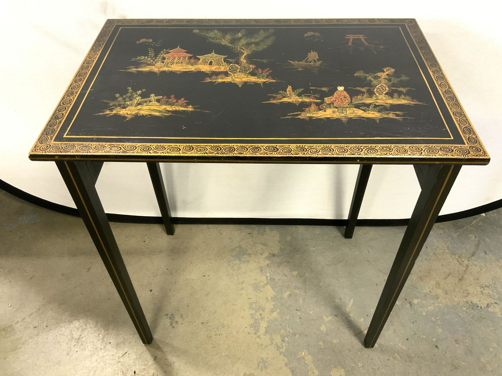 Vintage Chinoiserie Lacquered Side Table (1 of 10)