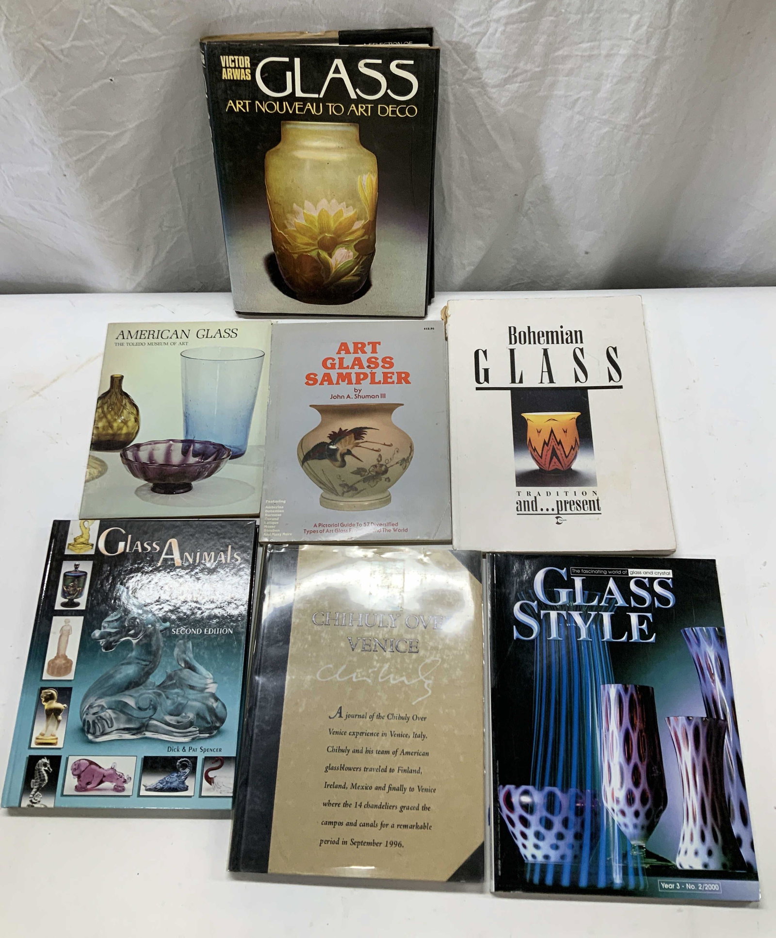 Lot 7 Art Lux Glass Books, Chihuly, Bohemian, more (1 of 18)