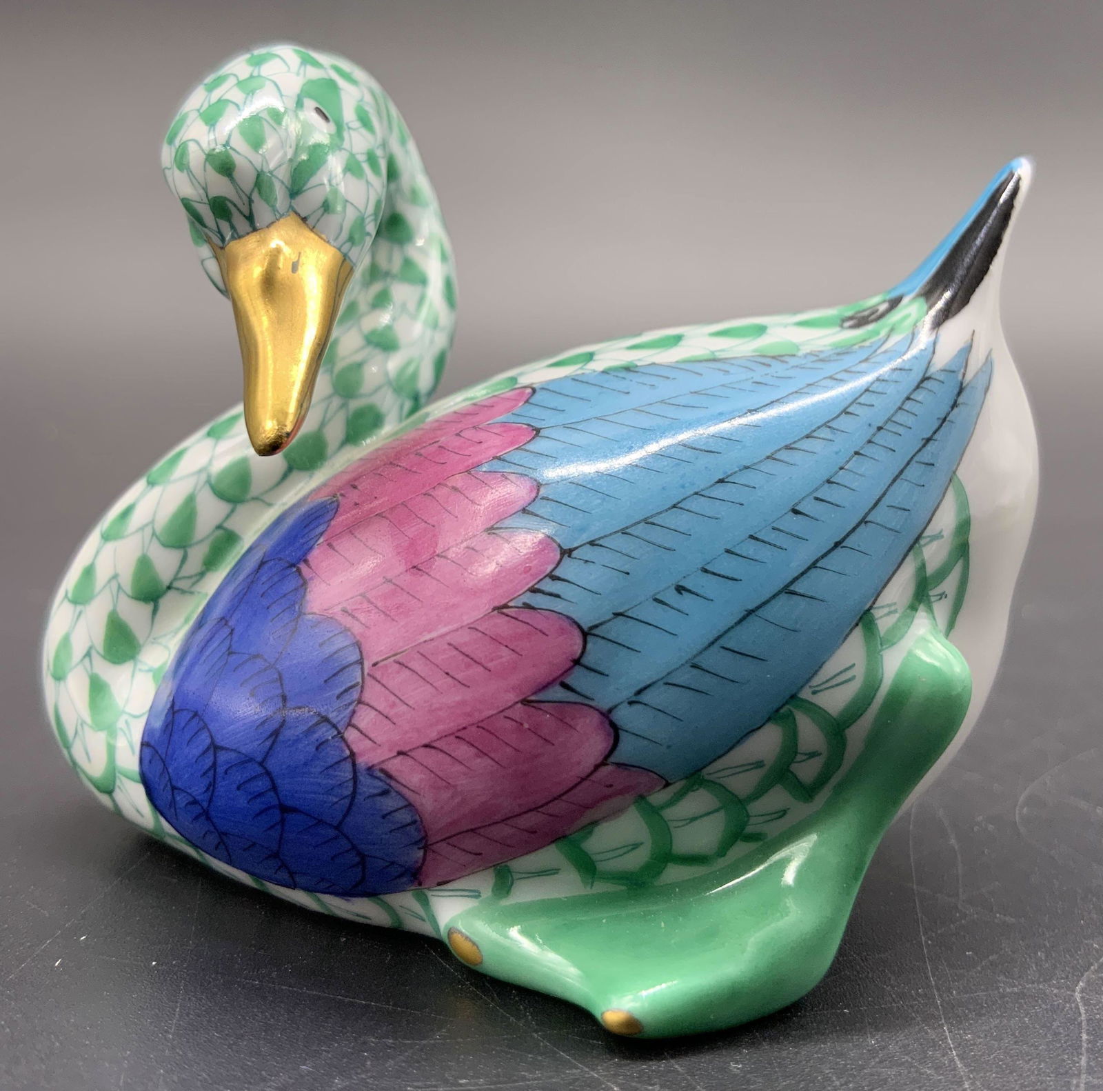 HEREND HUNGARY Porcelain Fishnet Goose Figural (1 of 13)