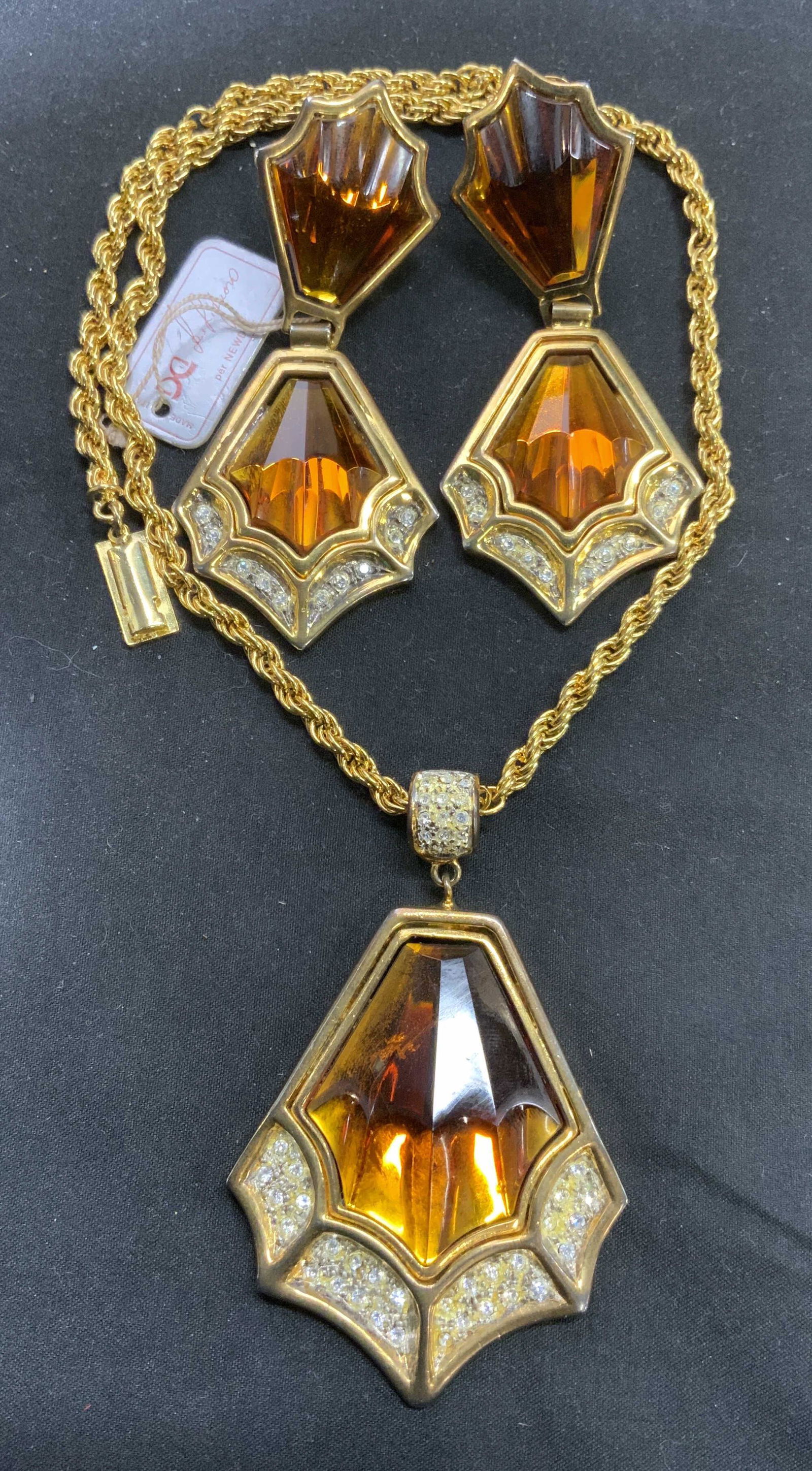 DE LIGUORO Crystal Necklace & Earrings Set (1 of 6)