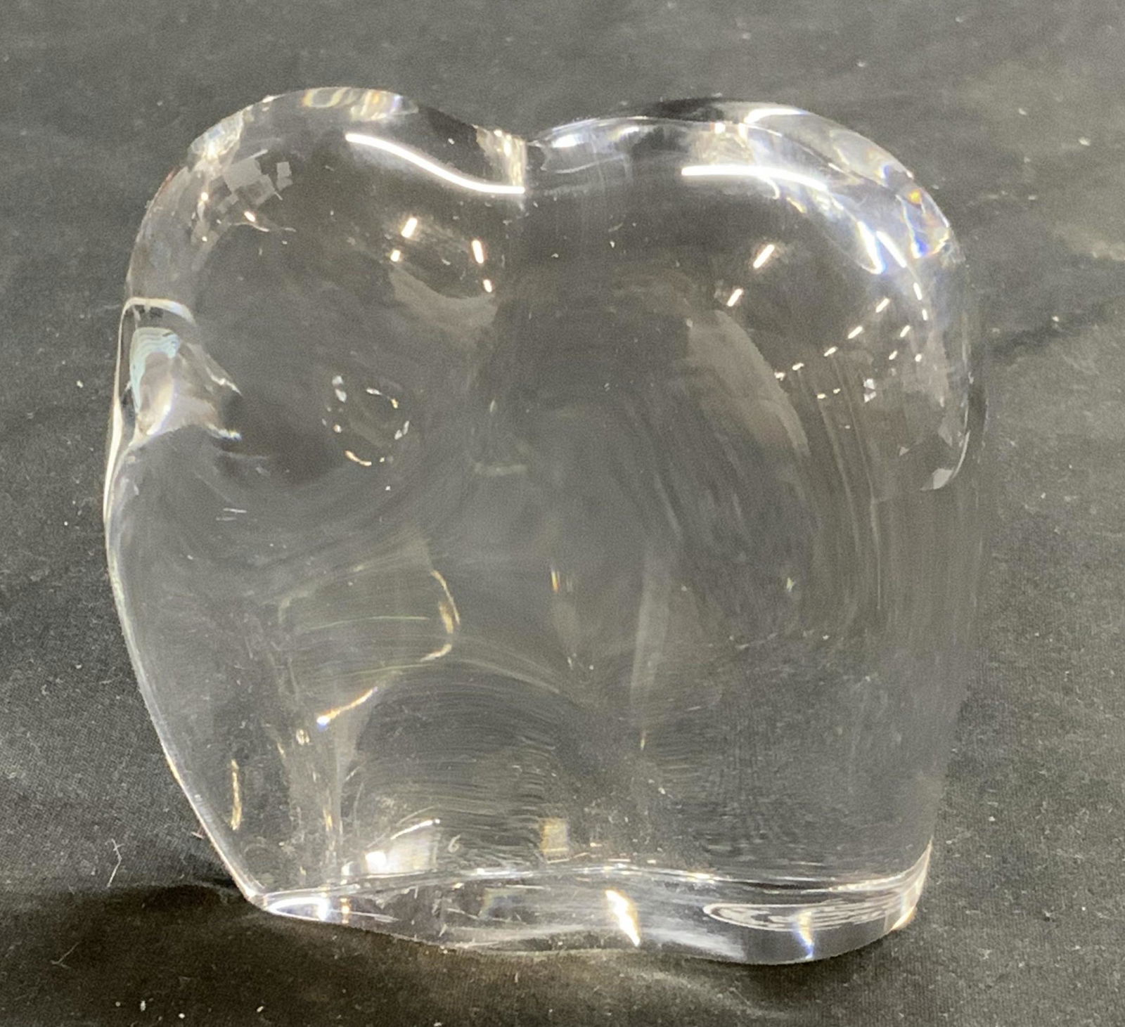 BACCARAT Crystal Elephant Figurine France (1 of 6)