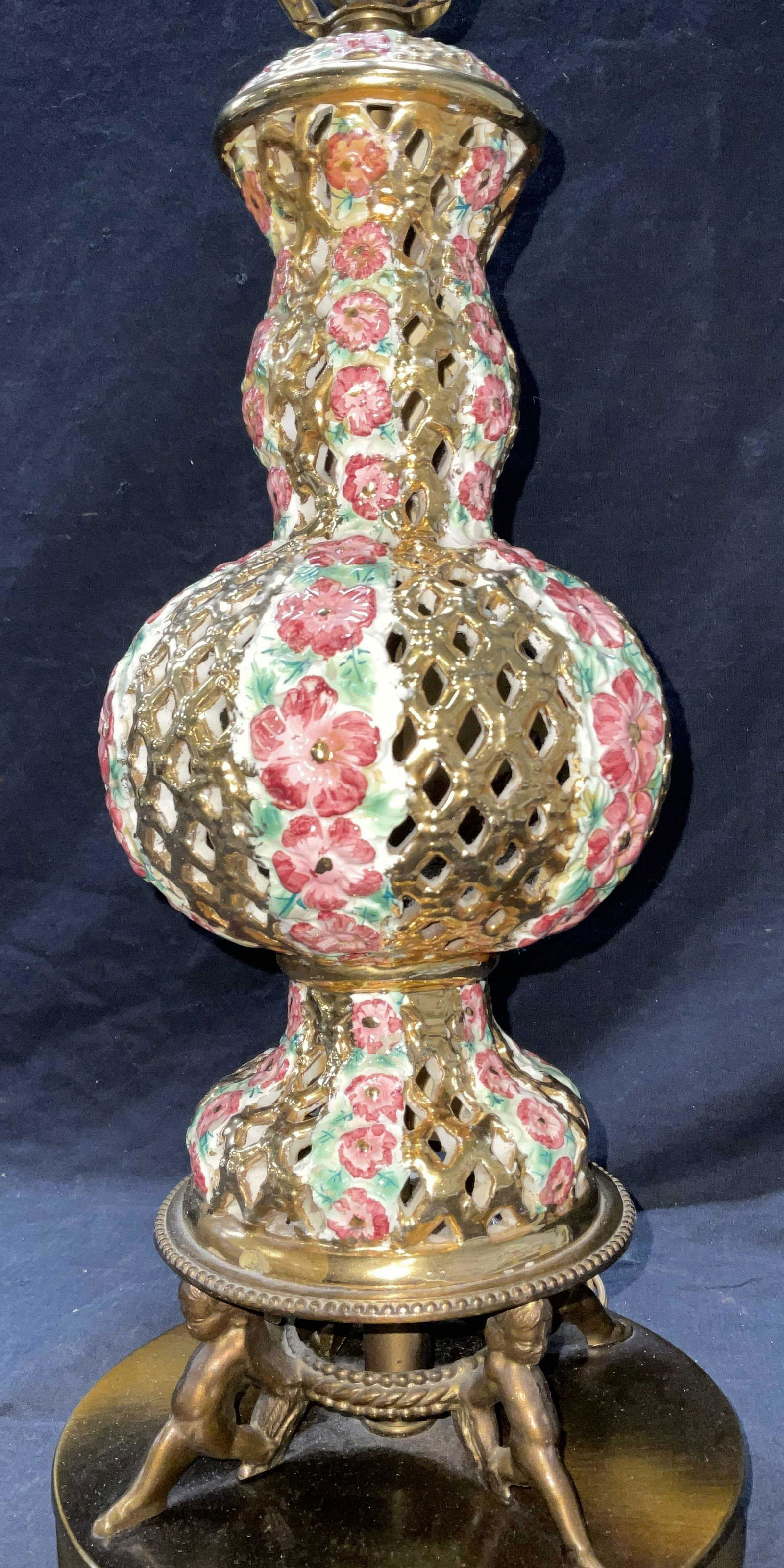 Gilt Porcelain Floral Detailed Table Lamp (1 of 8)