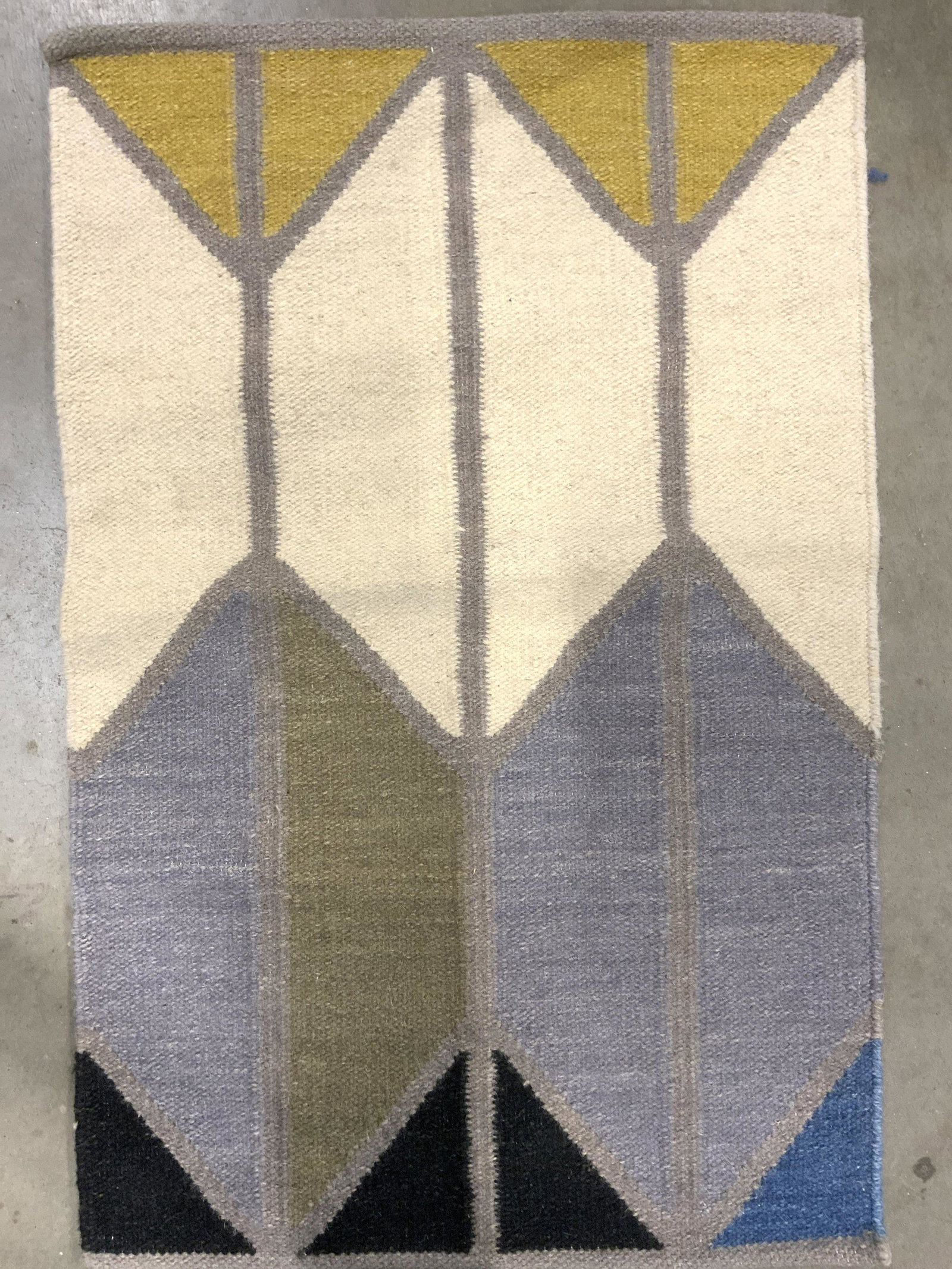 FOX ALYSON Handmade Wool Area Rug (1 of 8)