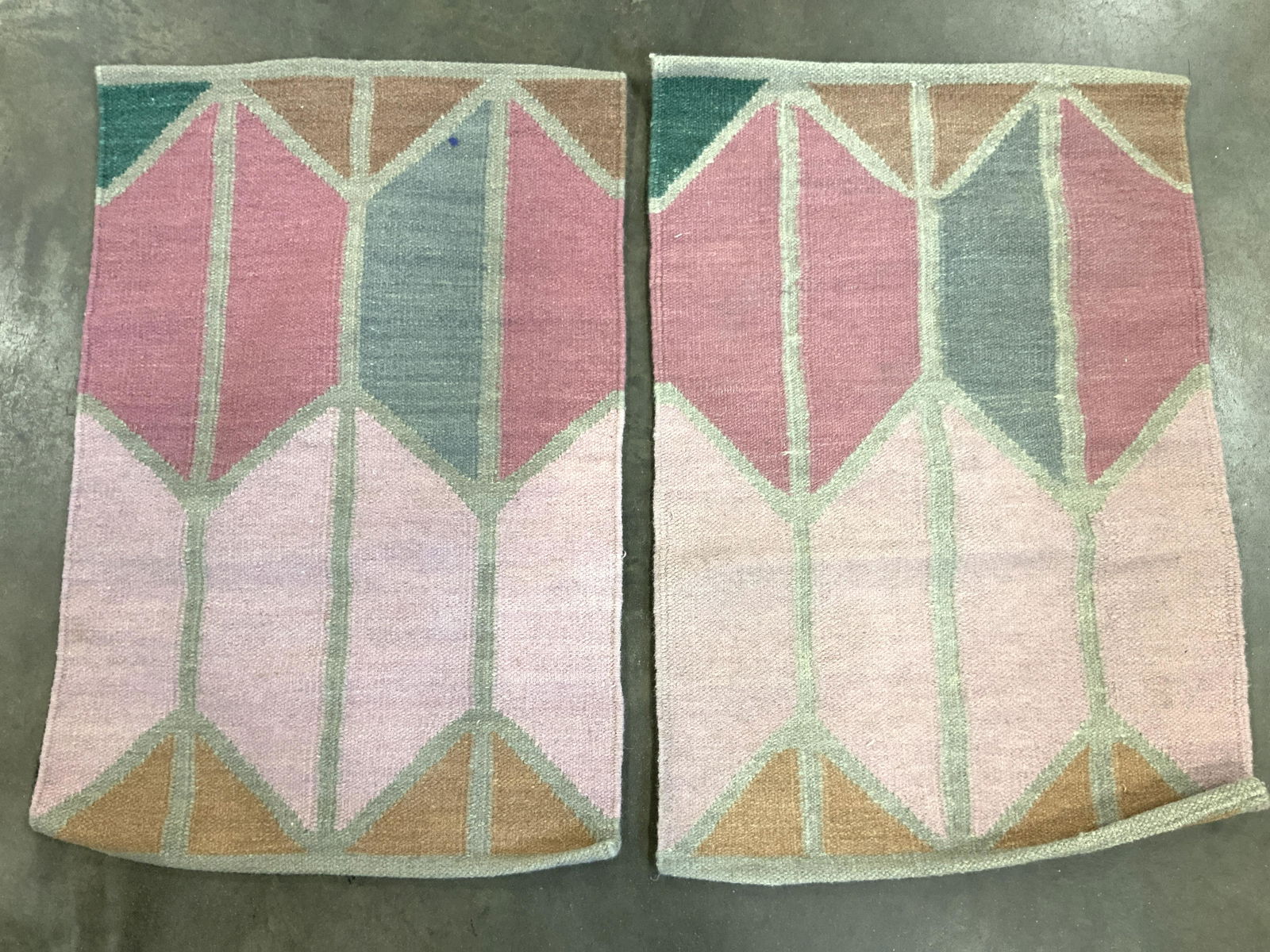2 FOX ALYSON Geometric Area Rugs (1 of 6)