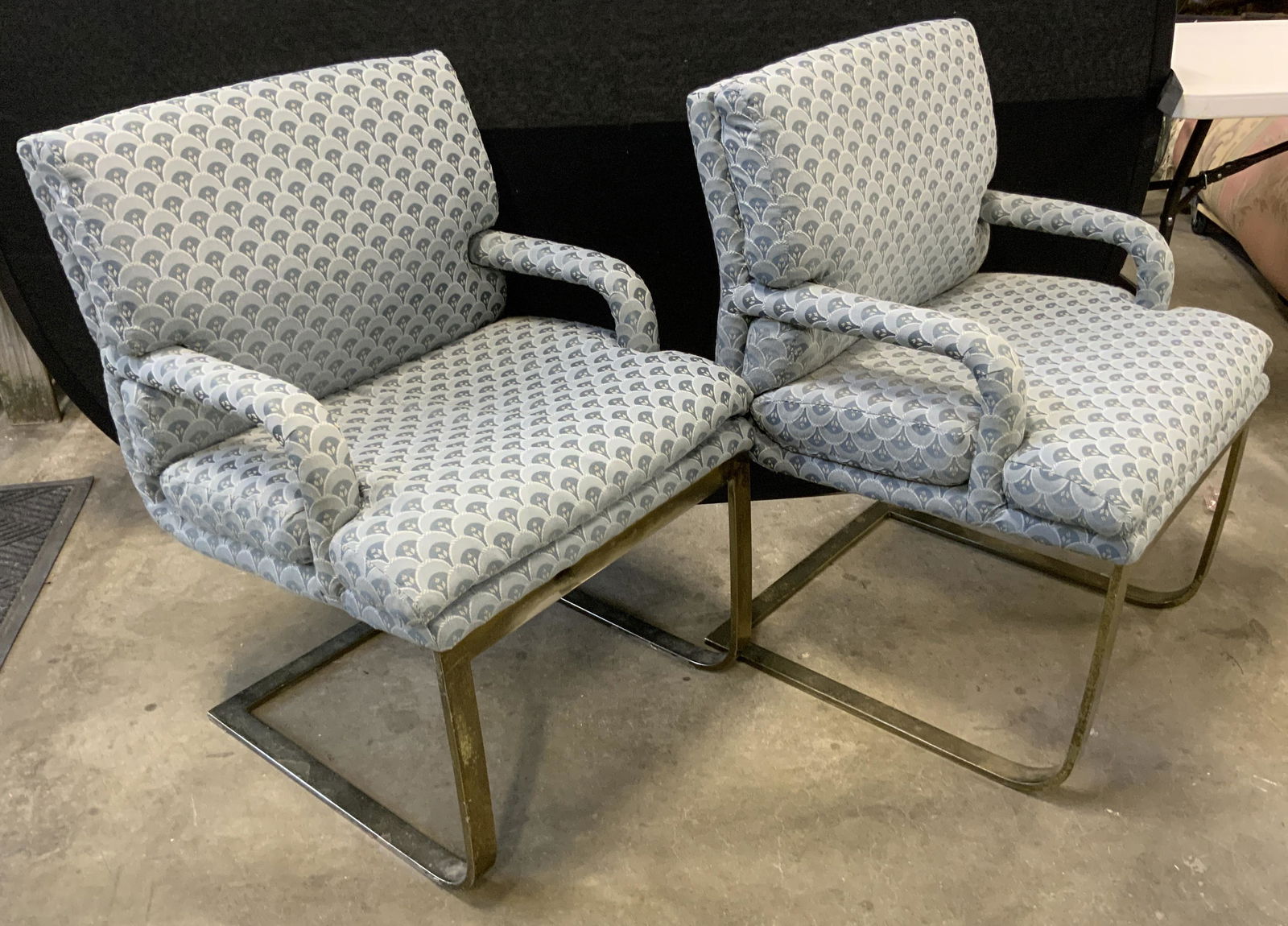 Pr MCM MILO BAUGHMAN Style Cantilever Armchairs (1 of 18)