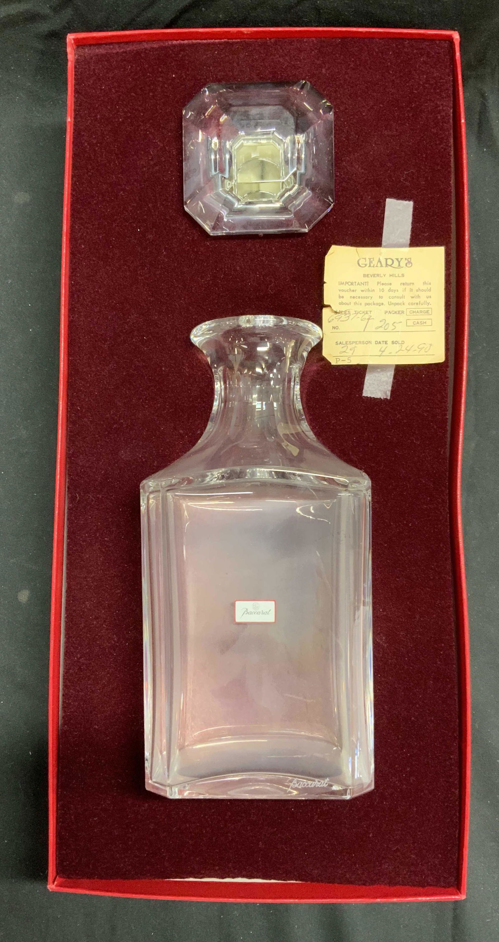 BACCARAT Vintage Crystal Whiskey Decanter in Box (1 of 9)